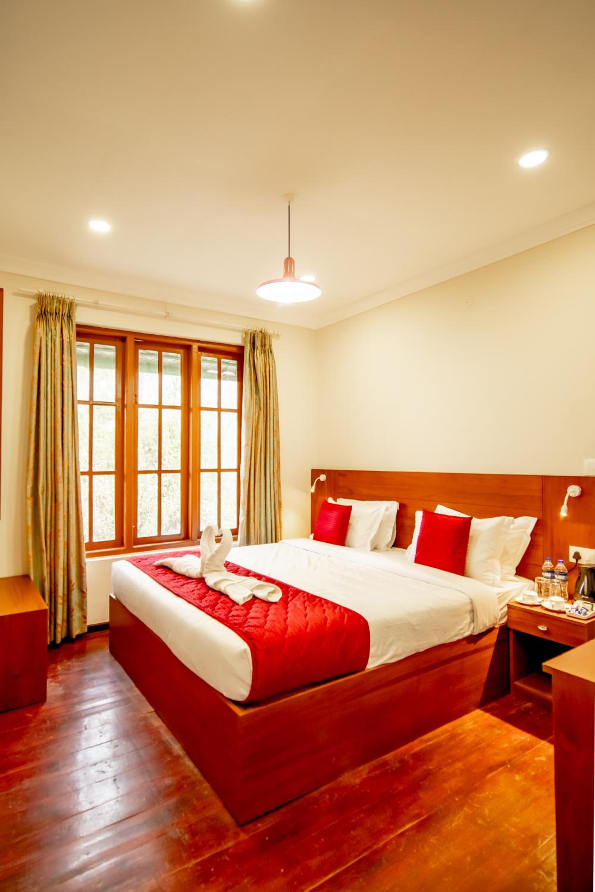 Southern Panorama Campnoel Munnar view 5