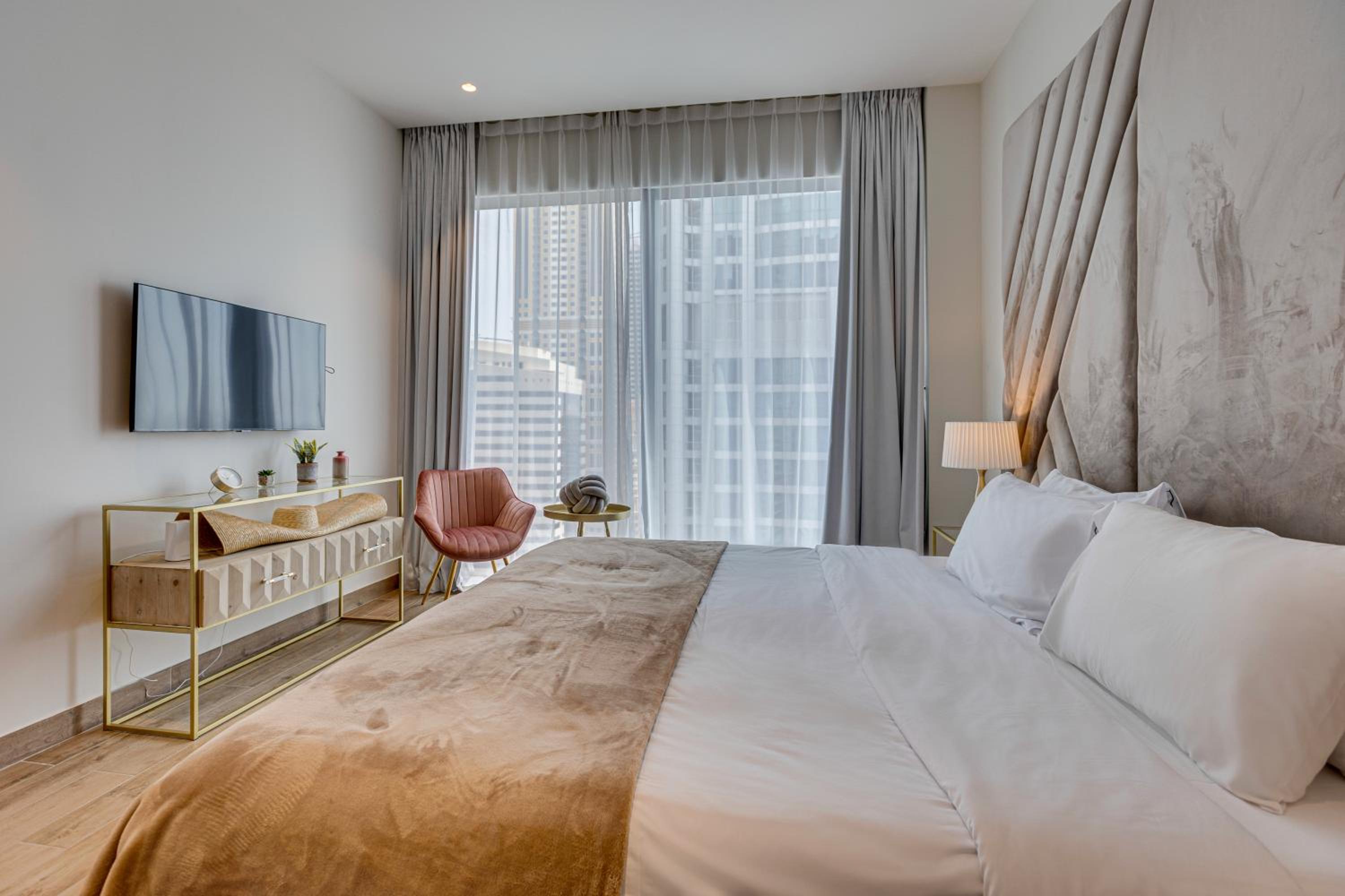 Luxury apartment in Marina Gate Jumeirah Living