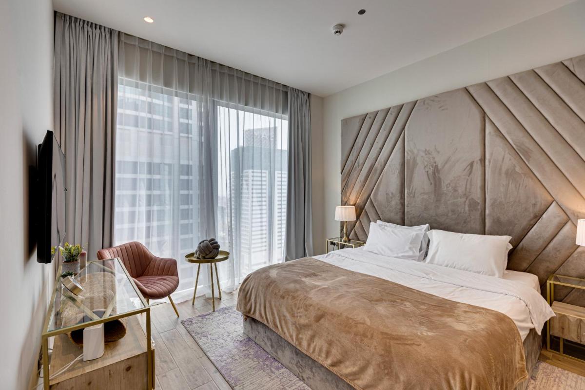 Luxury apartment in Marina Gate Jumeirah Living