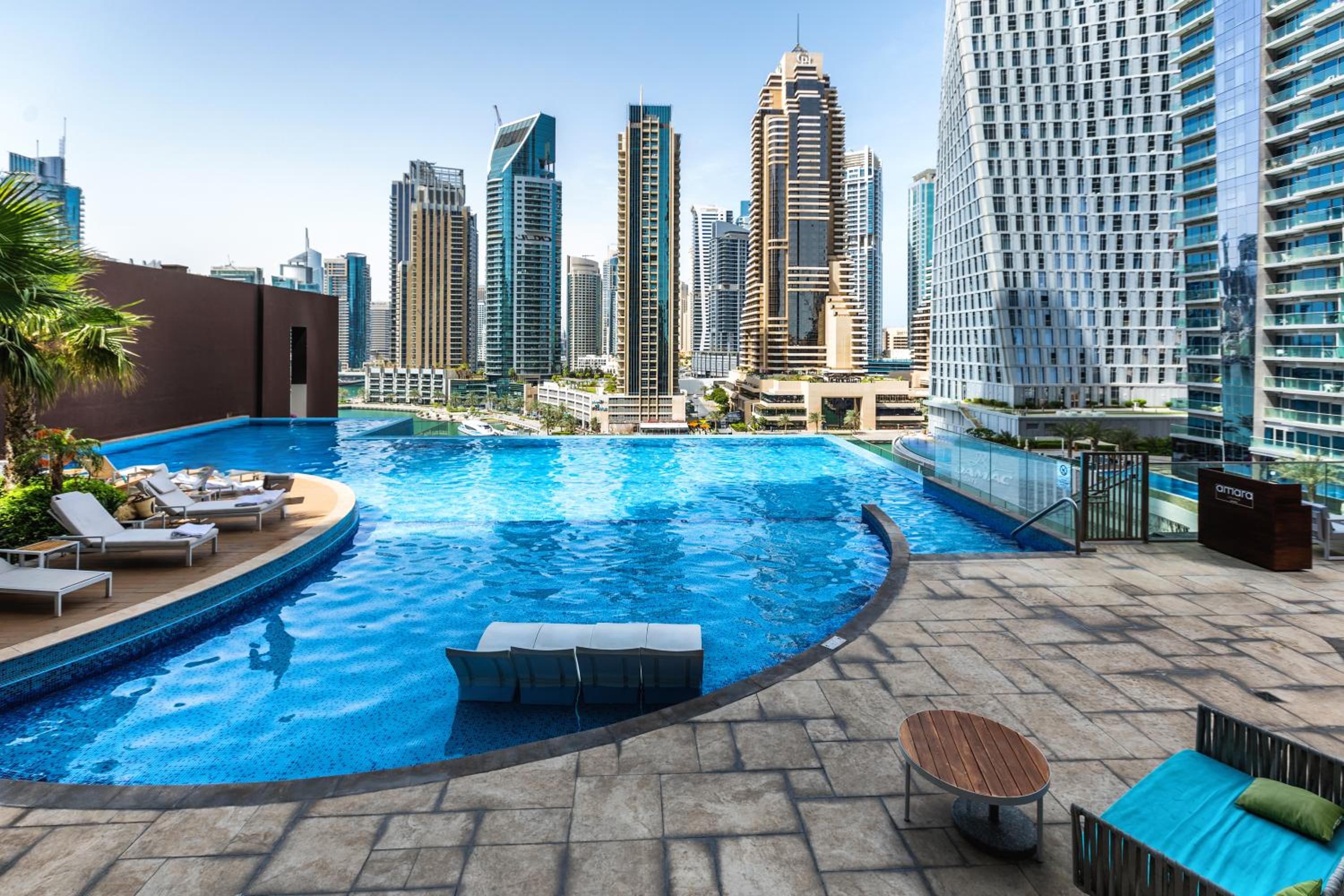 Luxury apartment in Marina Gate Jumeirah Living