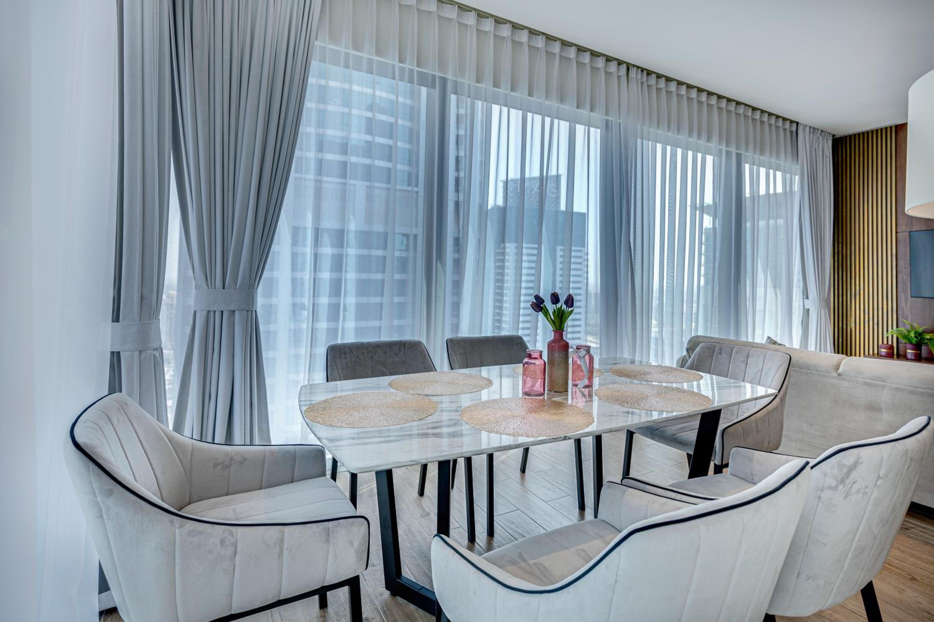 Luxury apartment in Marina Gate Jumeirah Living