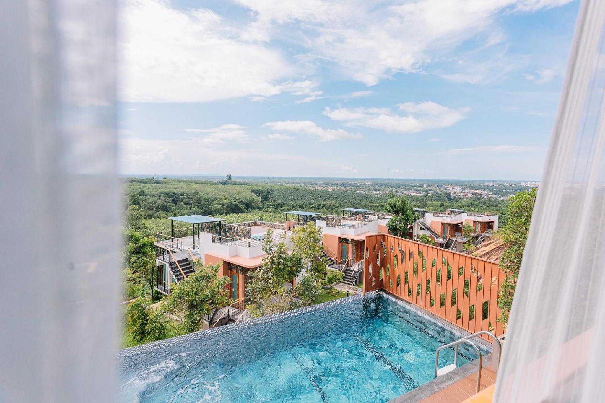 Sky Hill Villa SuratThani - SHA view 4