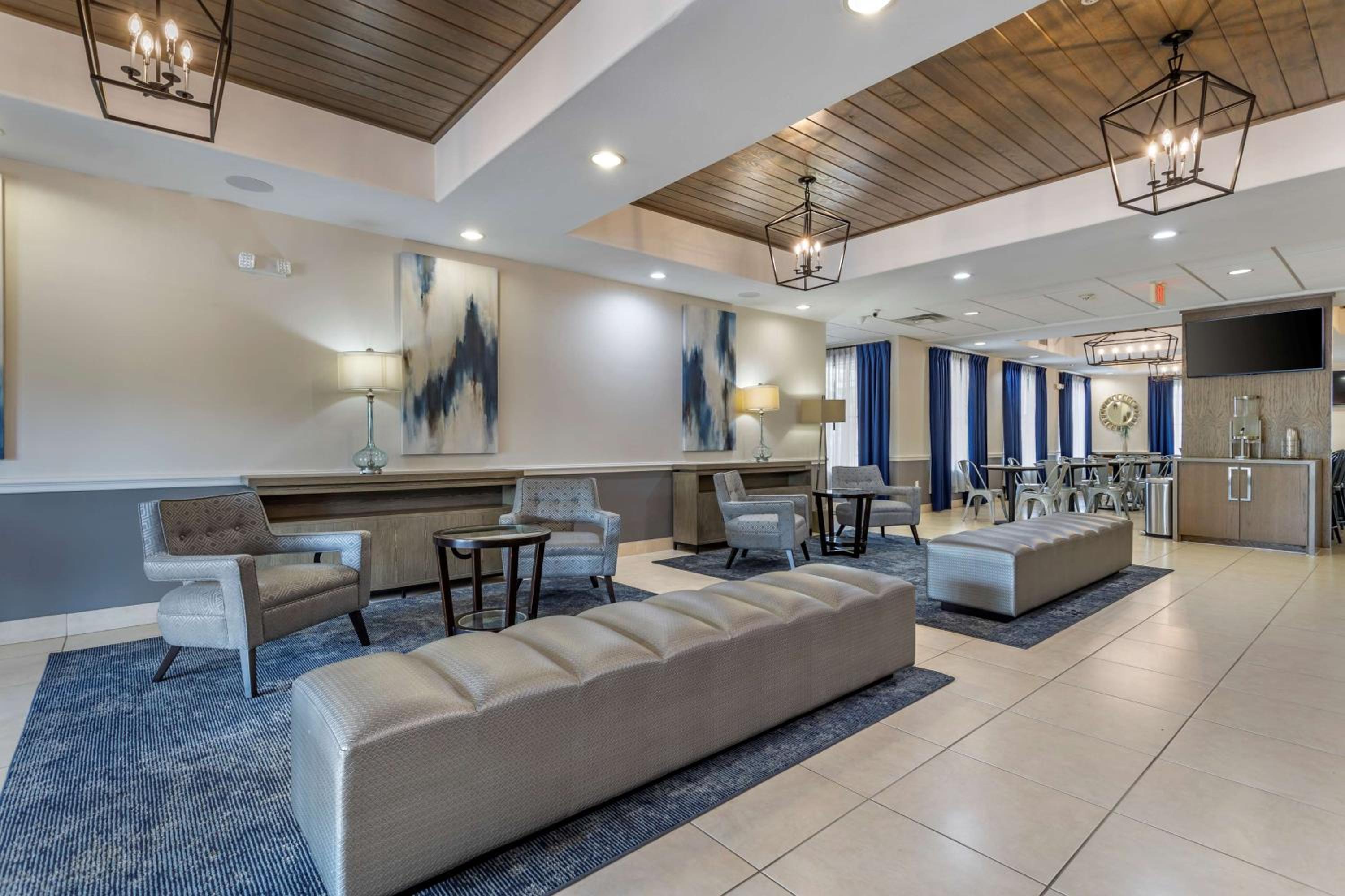 Houston Vacations - Best Western Sugar Land - Richmond - Property Image 1