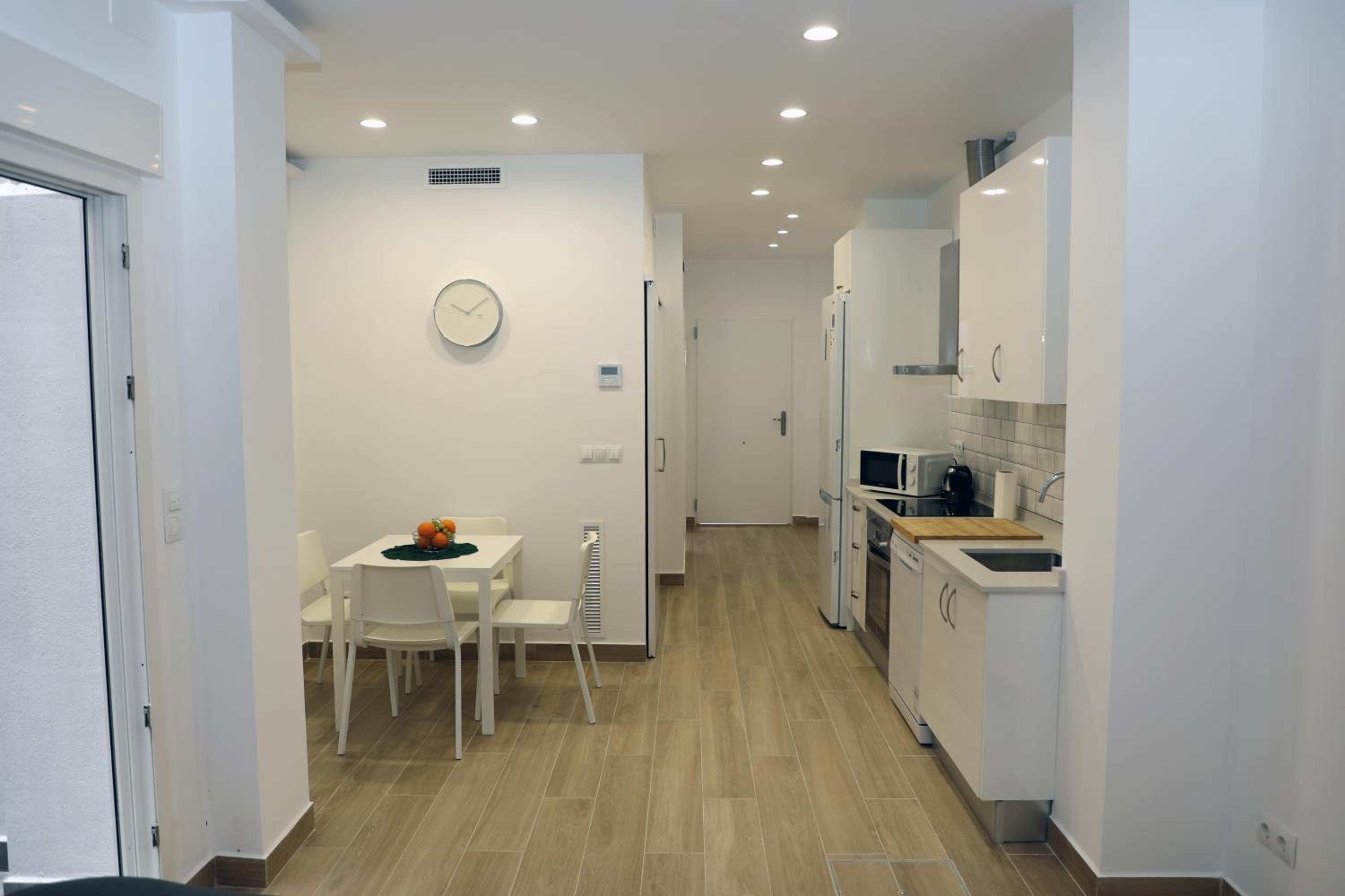 Viva Valencia Apartments view 2