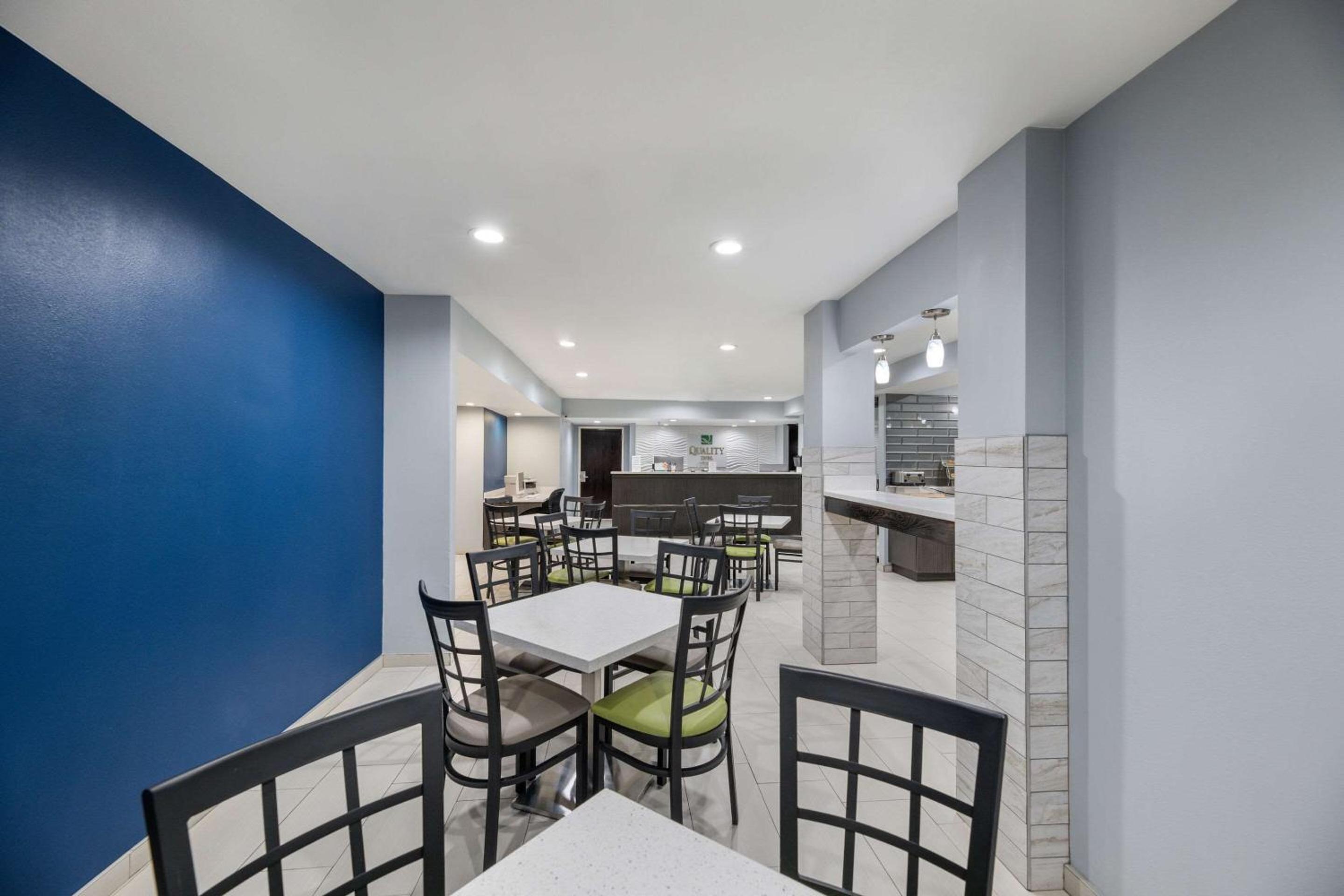Fort Stockton Vacations - Quality Inn - Property Image 9