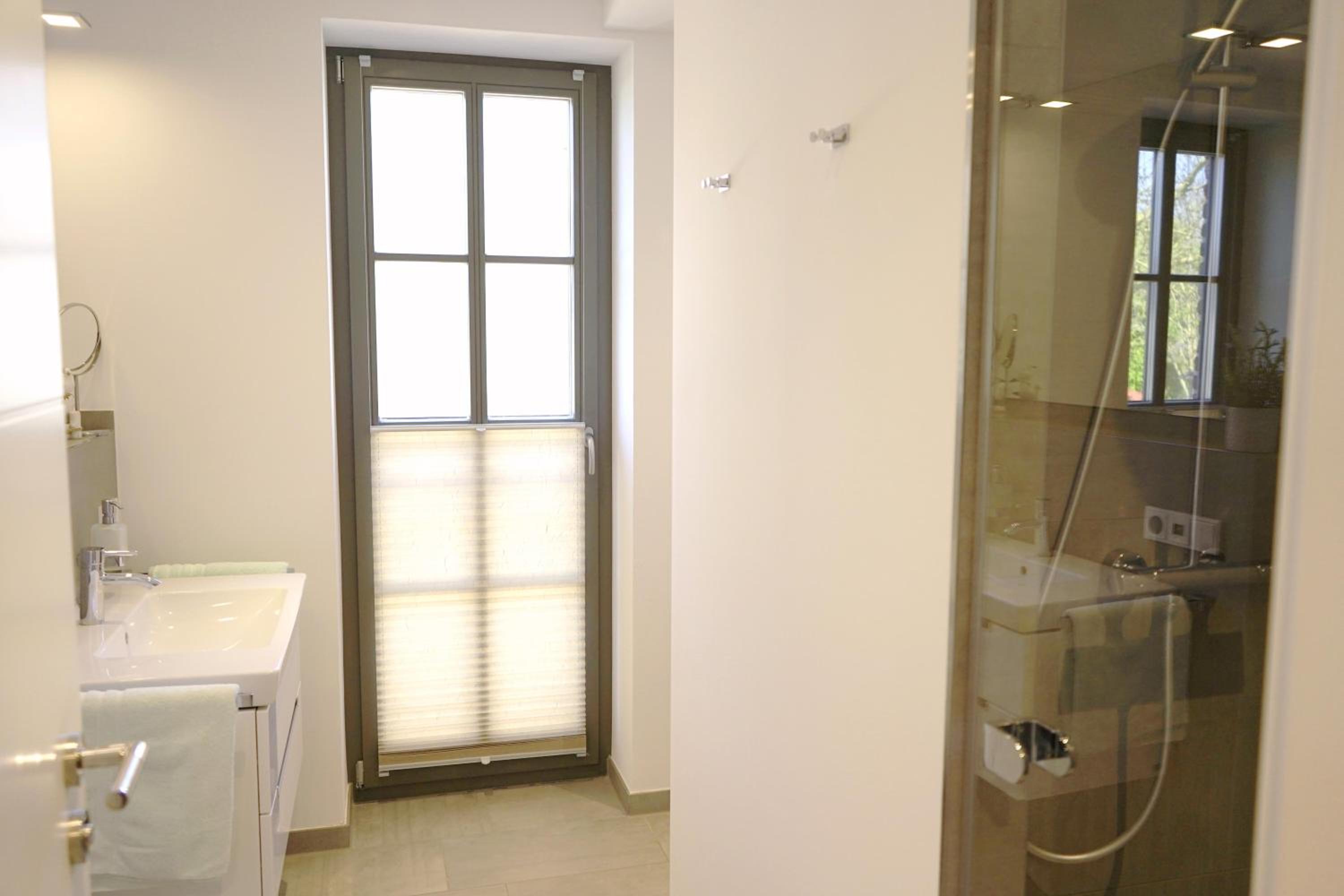 Strandperle - Anlage Heiderose en Zingst — bathroom
