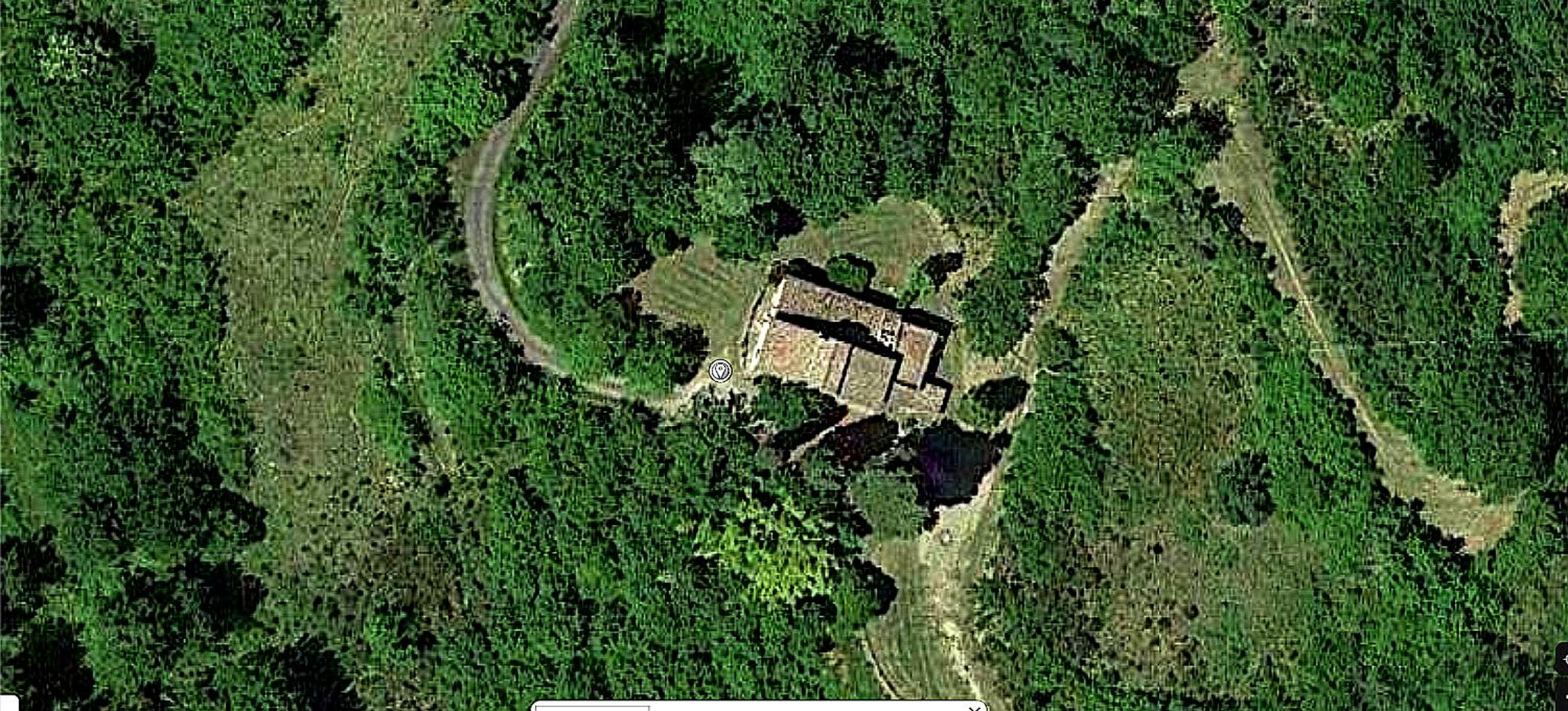 Casa nel bosco il Grottone