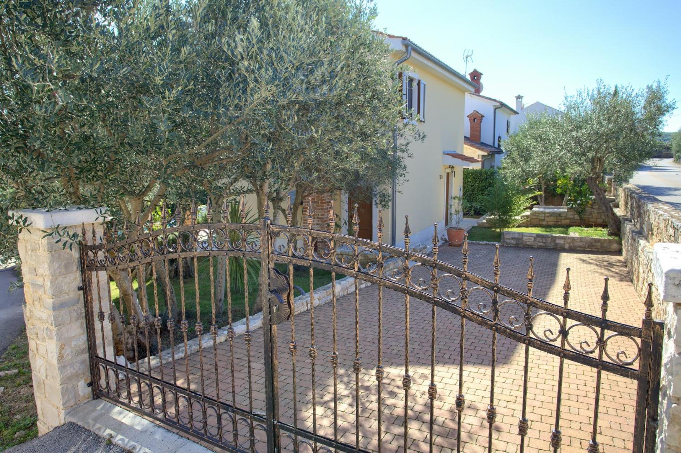 Villa Rustika view 4