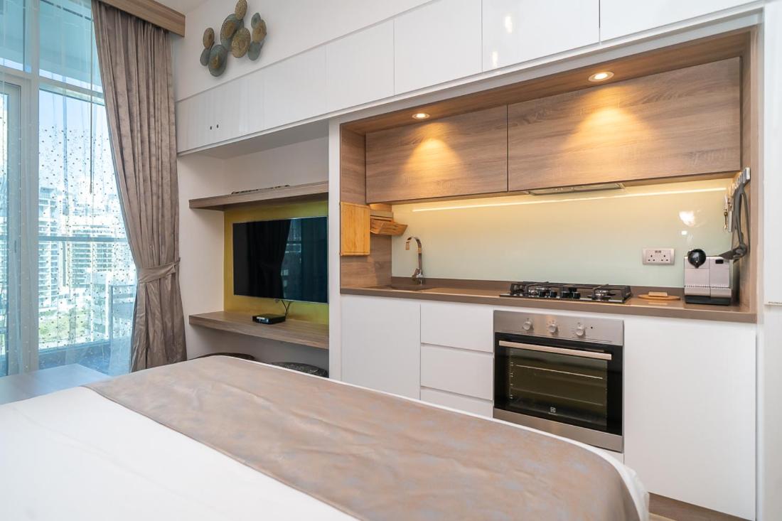 HiGuests - Designer Studio in Dubai Marina With Amazing Views