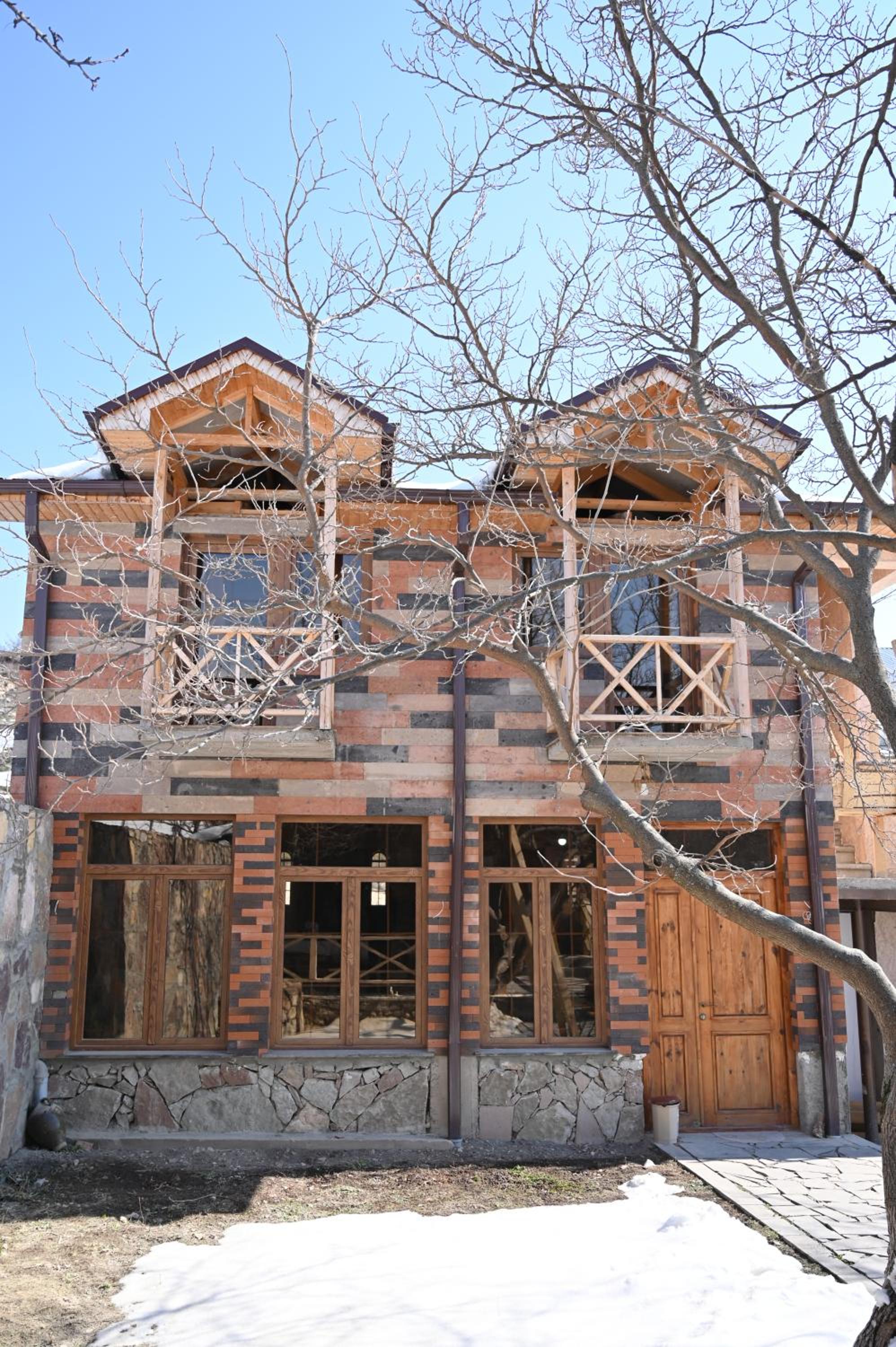 Berkri Gastro Yard & Guest House