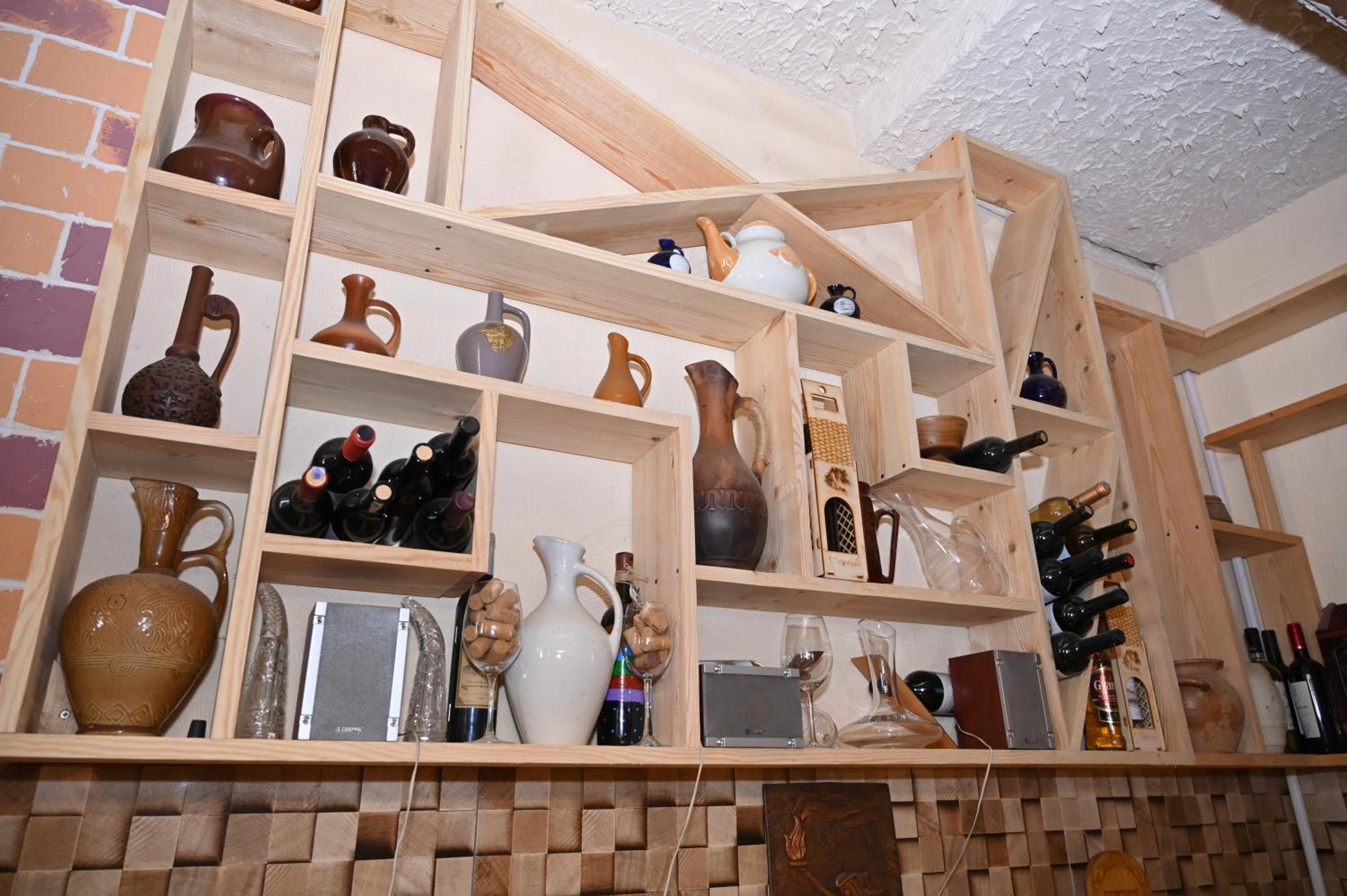 Berkri Gastro Yard & Guest House