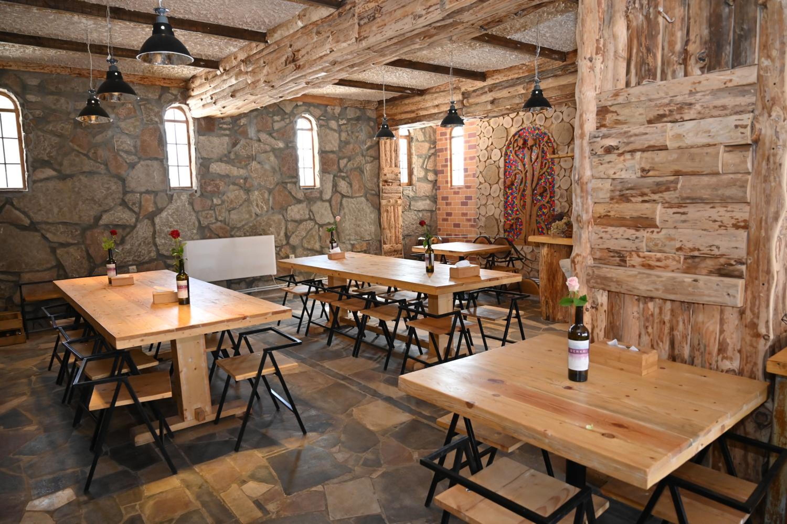 Berkri Gastro Yard & Guest House