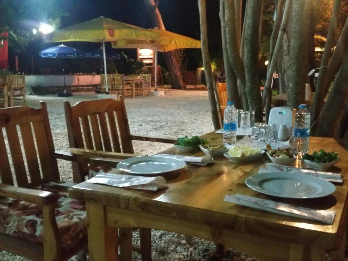 restaurant