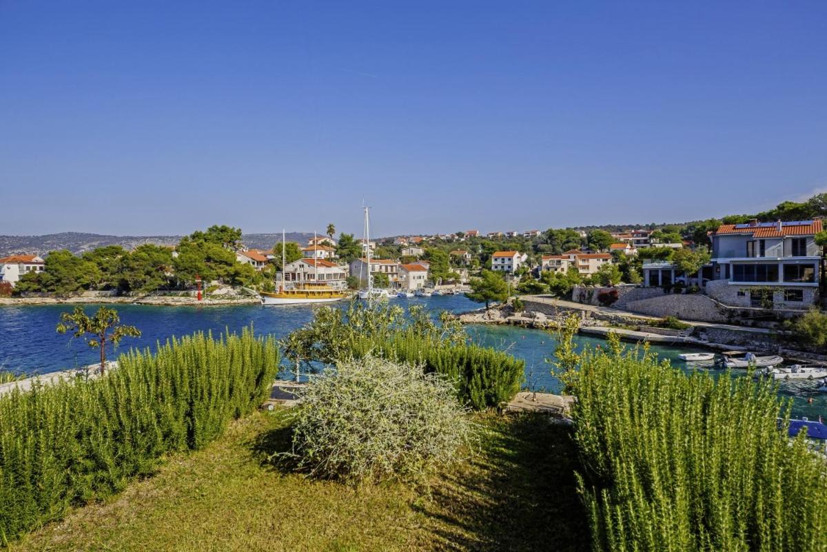 Goreta in Ražanj - Mittel-Dalmatien view 2