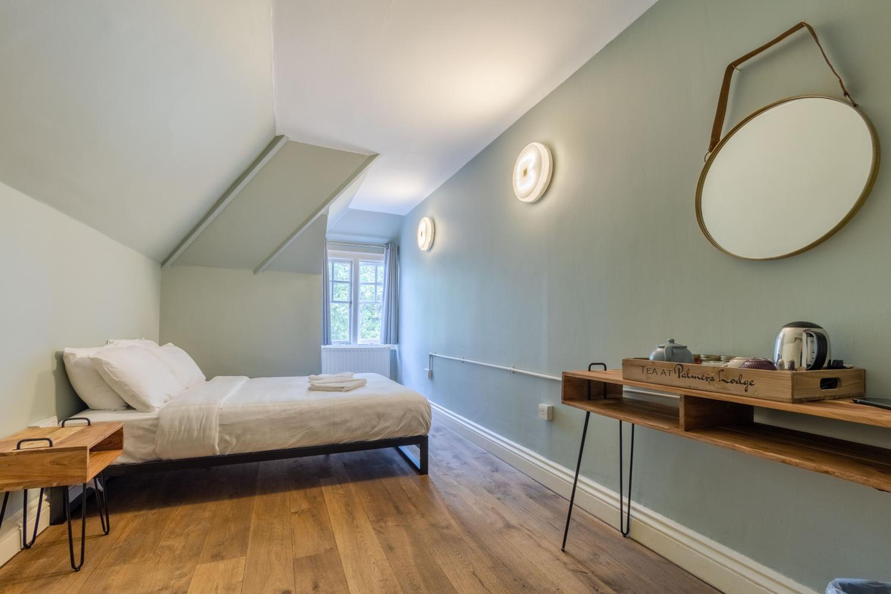 Palmers Lodge Swiss Cottage