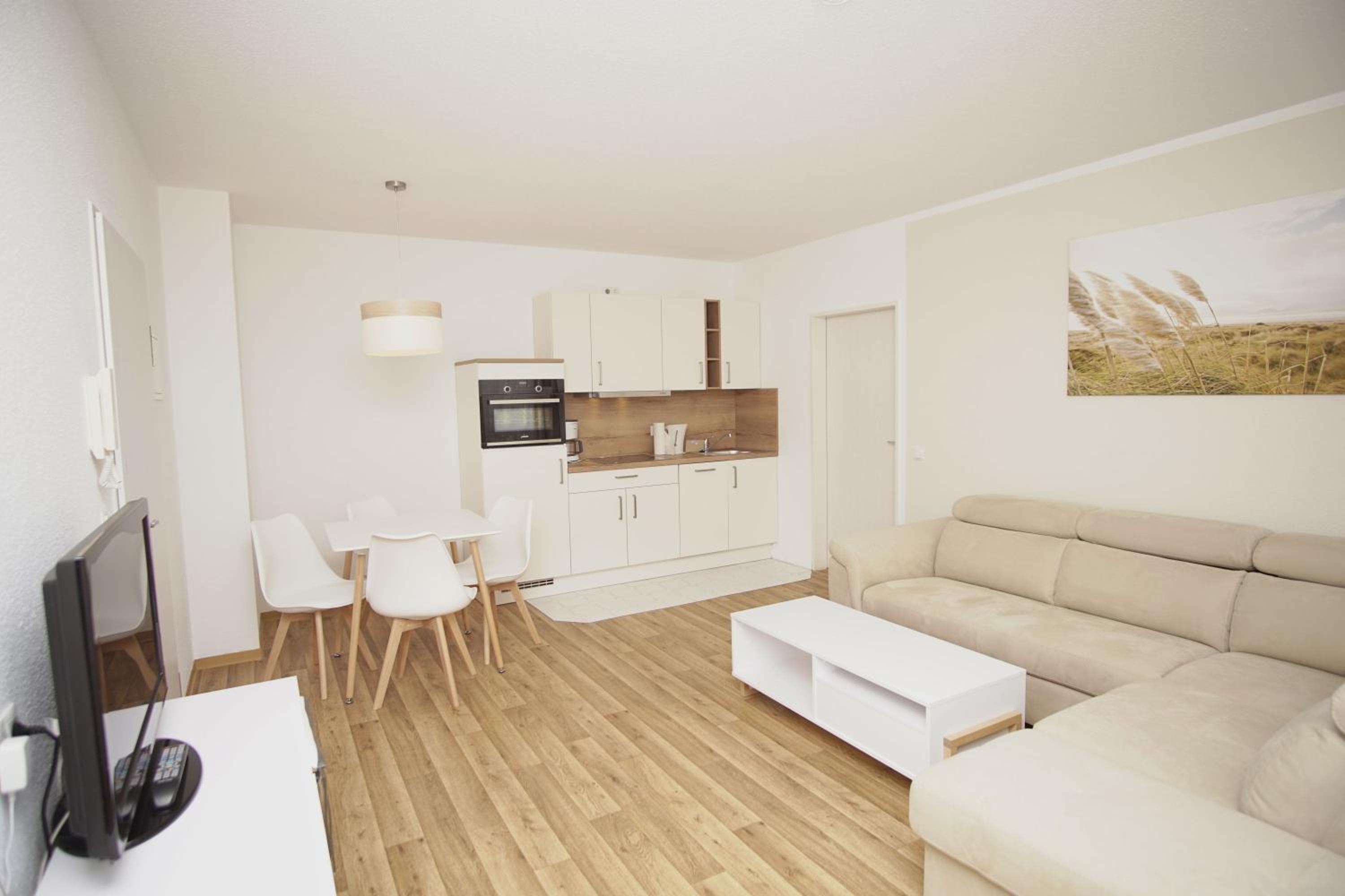 Strandhaus Mönchgut Ferienwohnung 06 mit Sauna- und Schwimmbadnutzung im AHOI Sellin