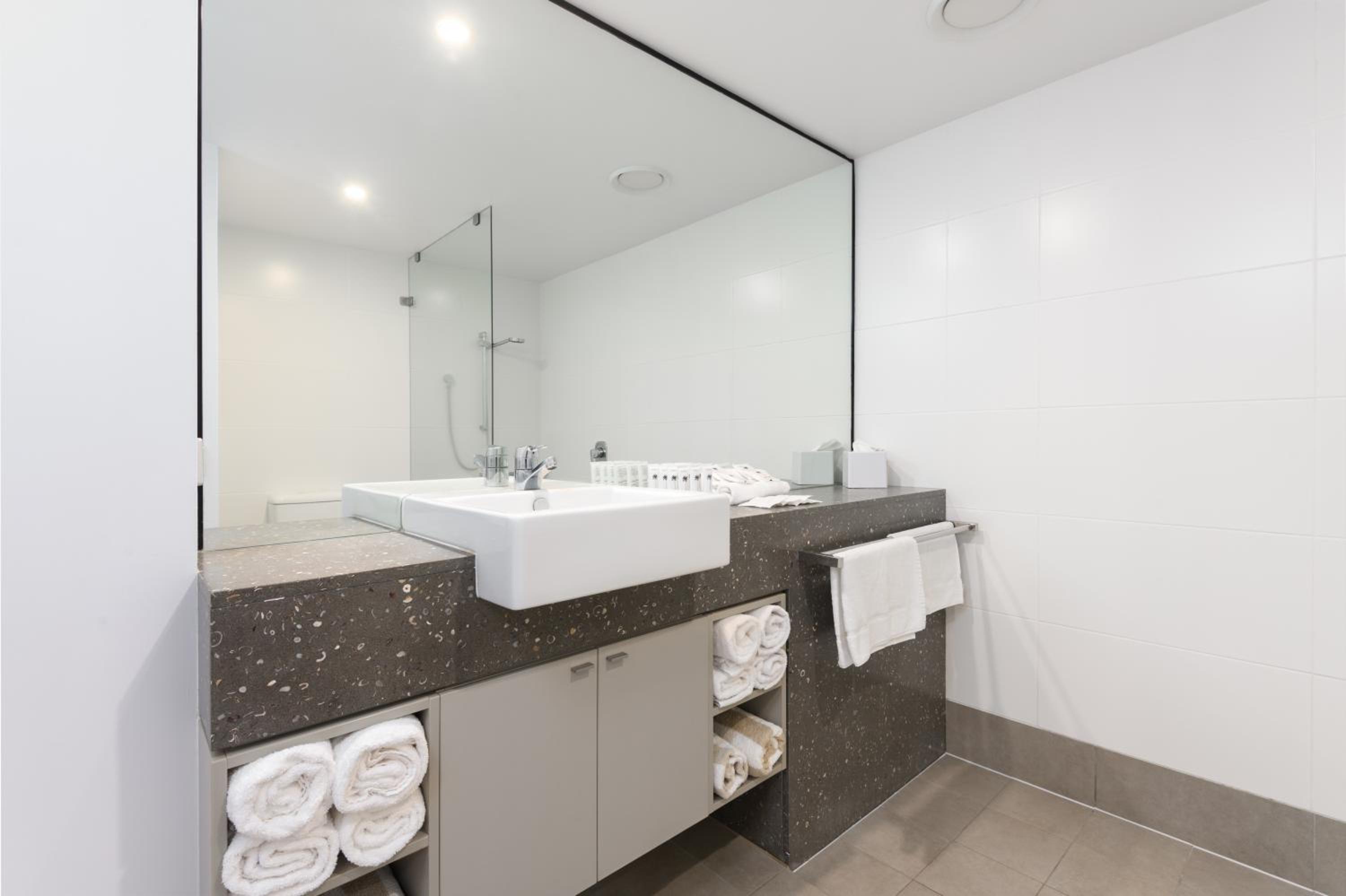 Beach Club Port Douglas Luxury Apartments