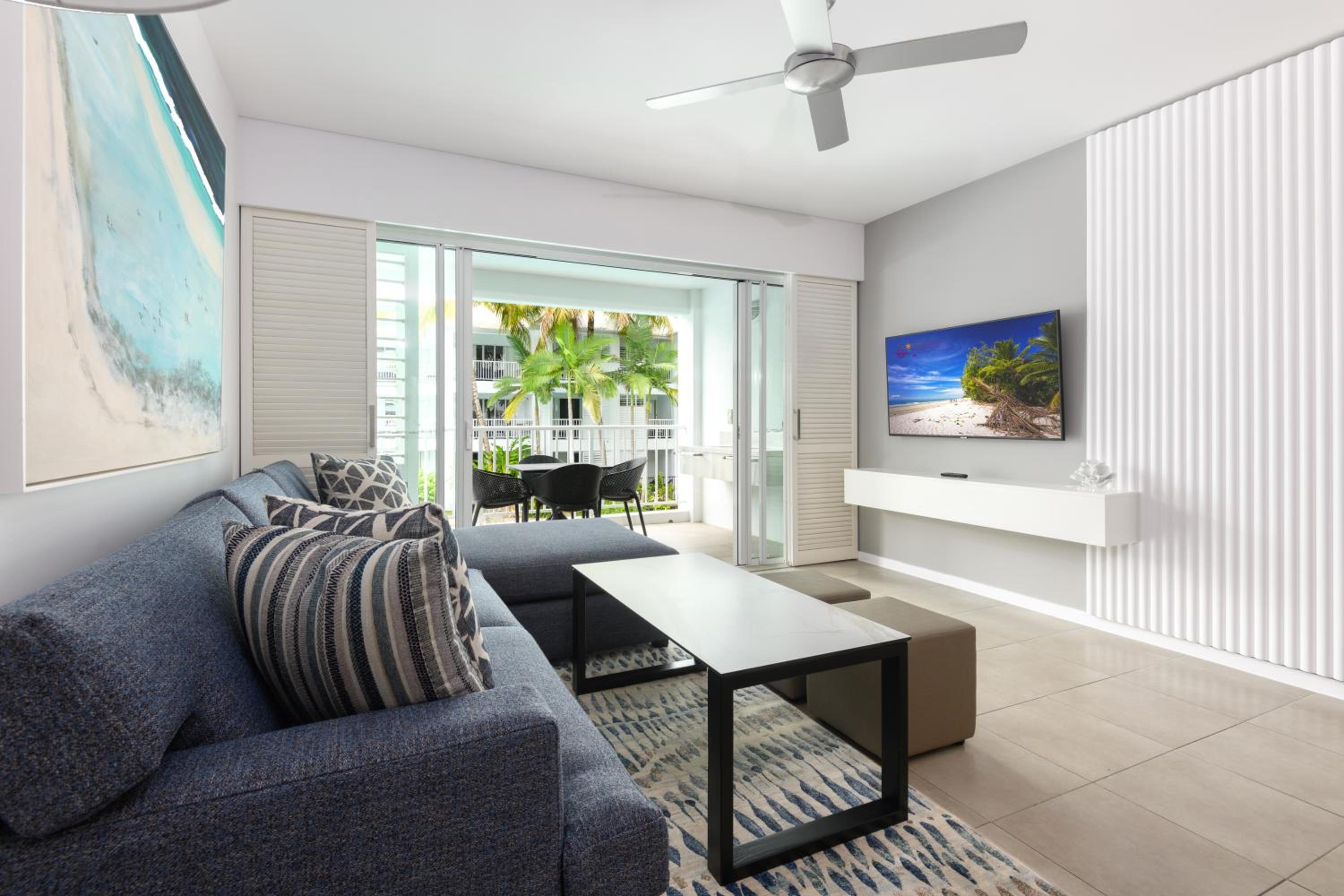 Beach Club Port Douglas Luxury Apartments