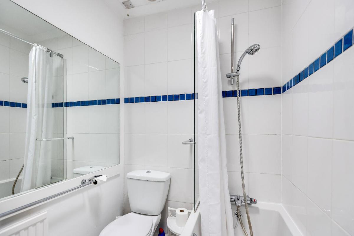Spacious 1-Bedroom Flat with garden & free parking in Yarnton view 3