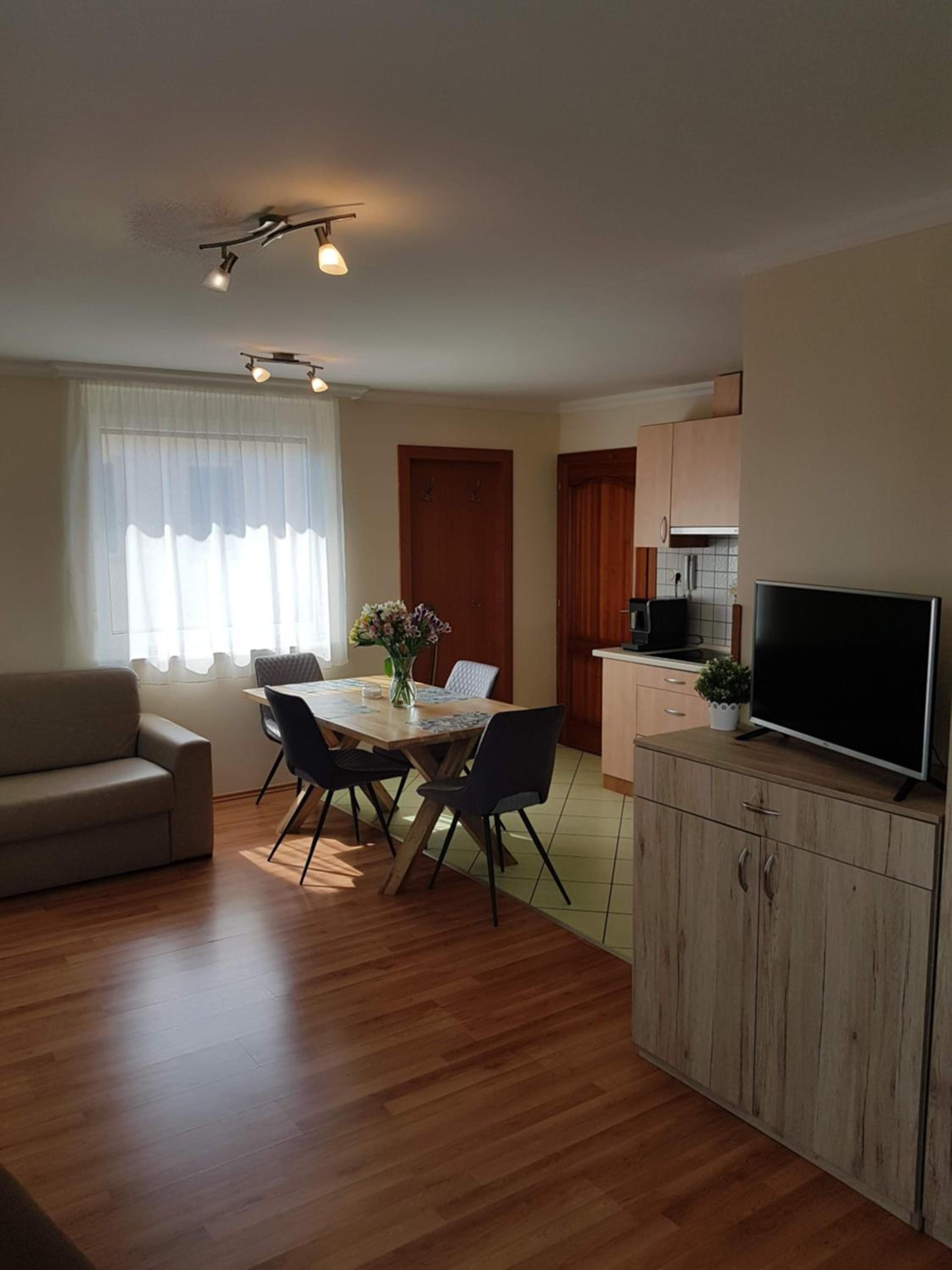 Elek Apartmanház