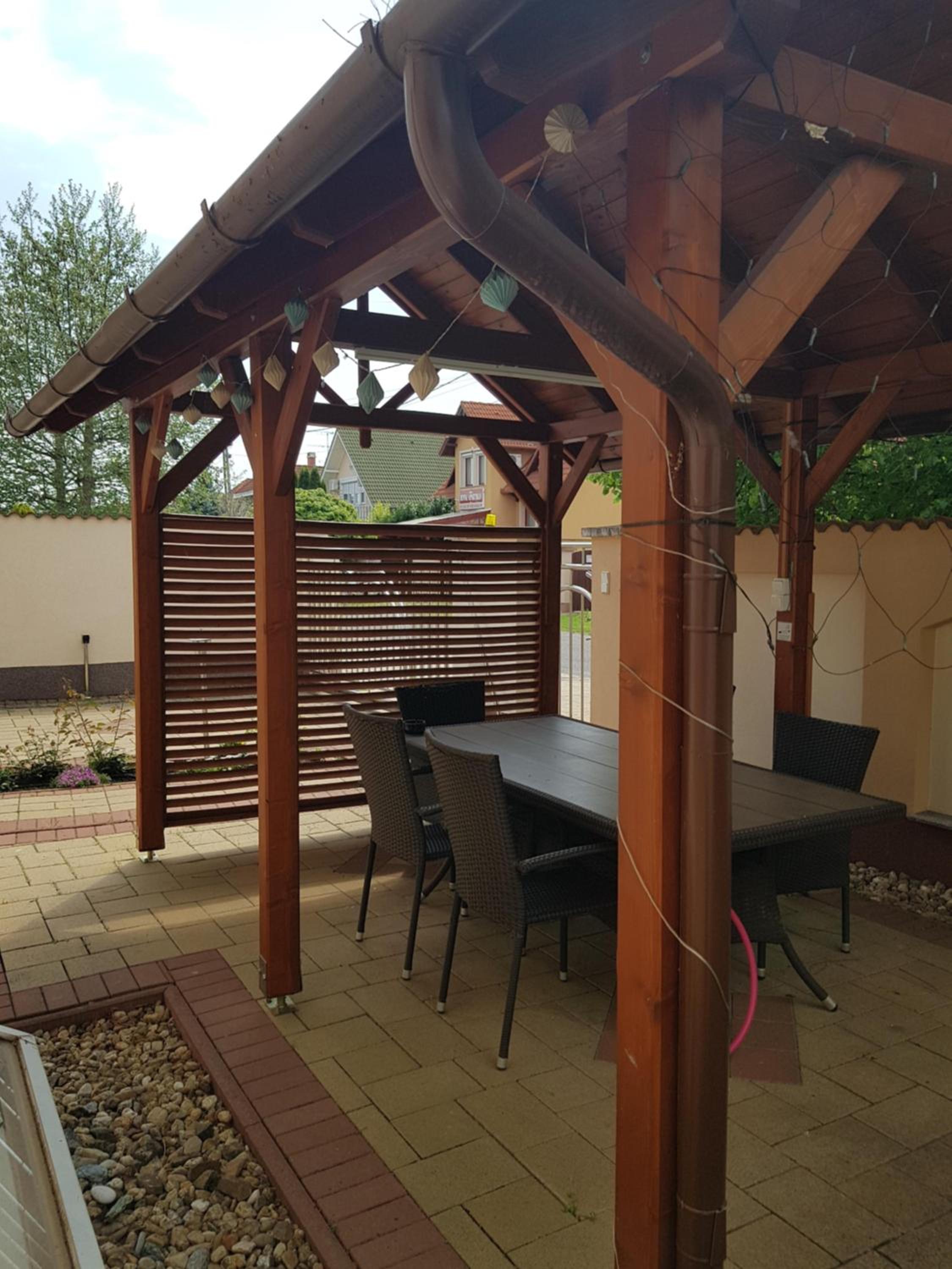 Elek Apartmanház