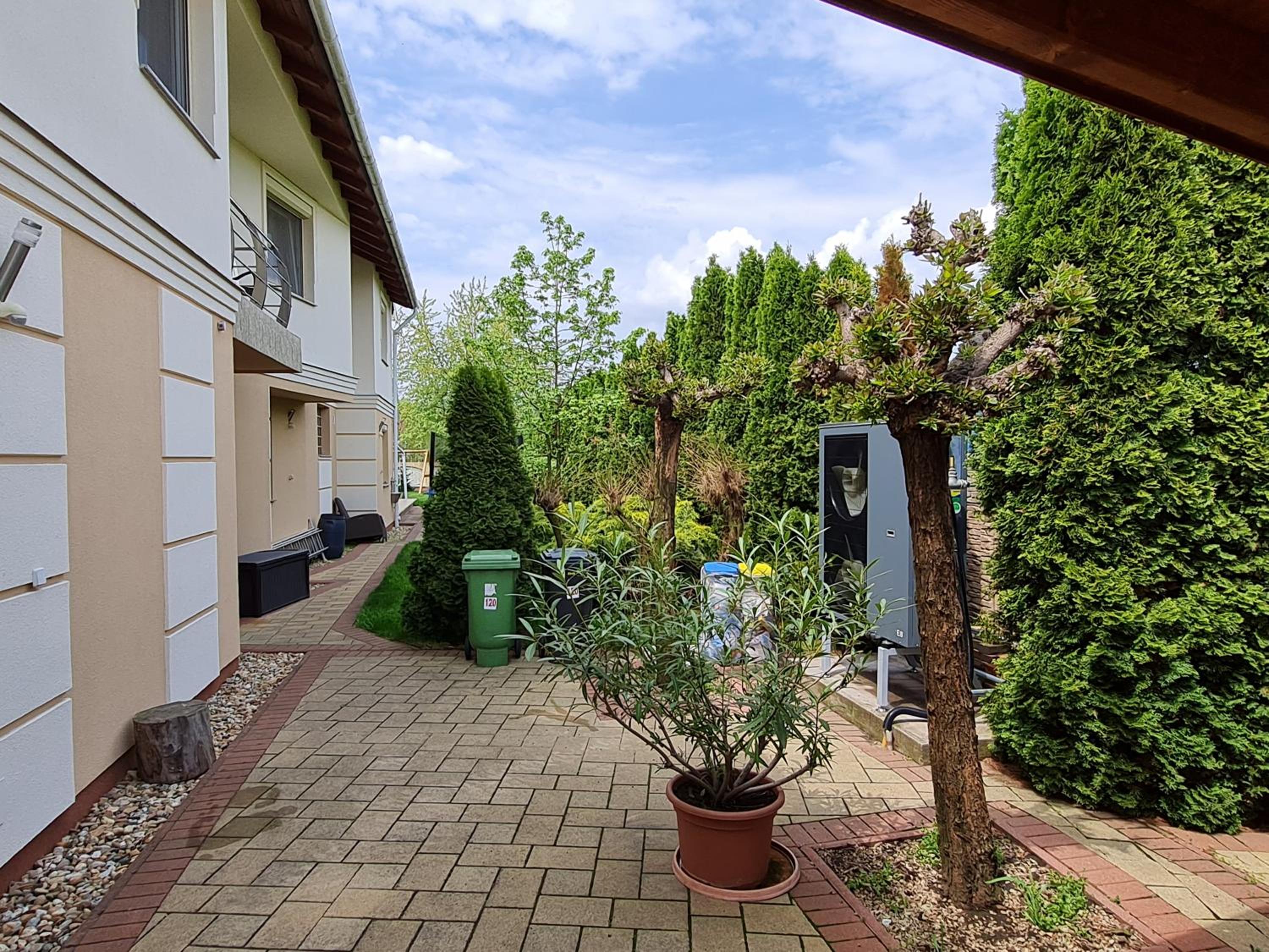 Elek Apartmanház