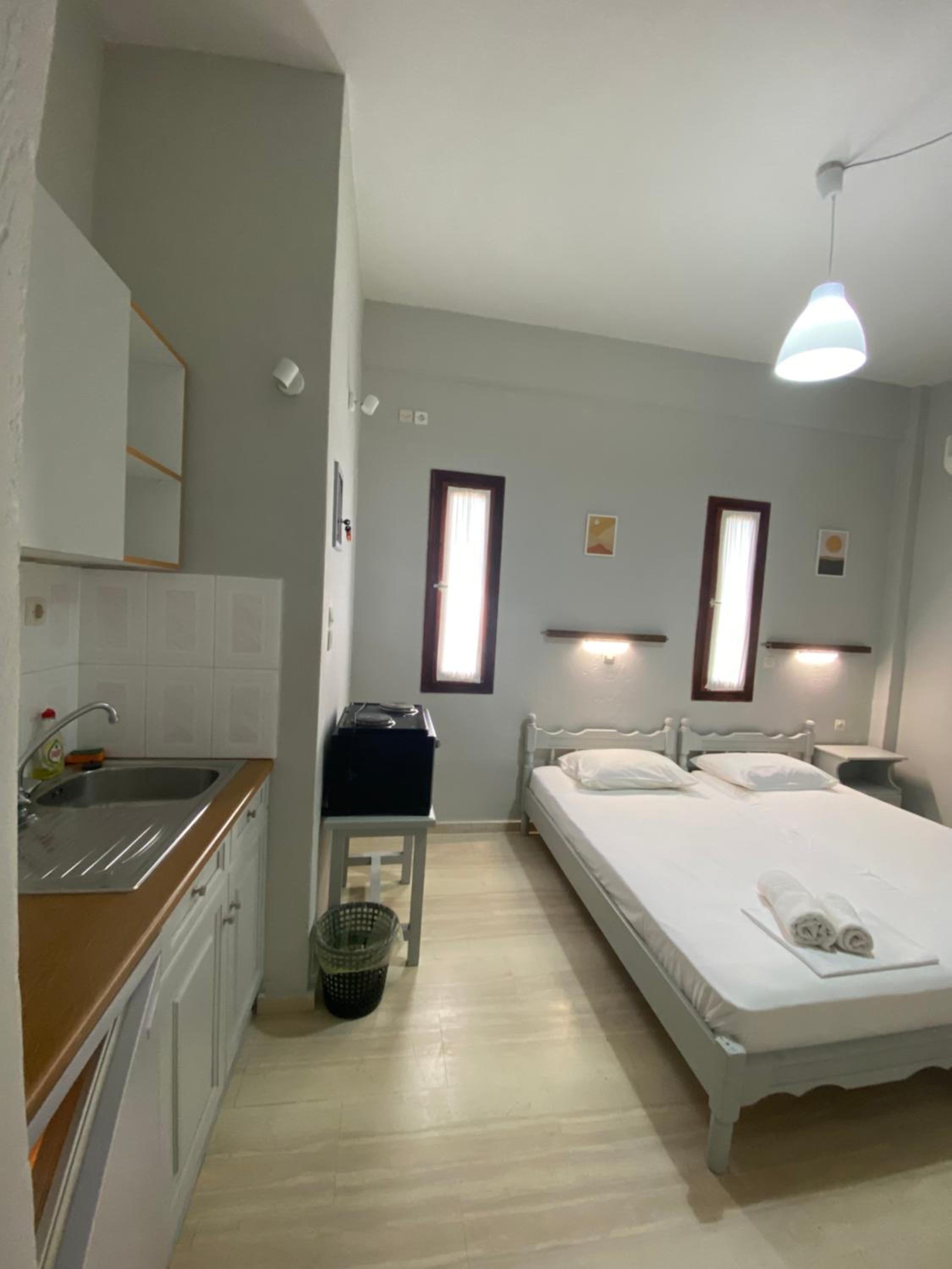 George Apartments Stoupa