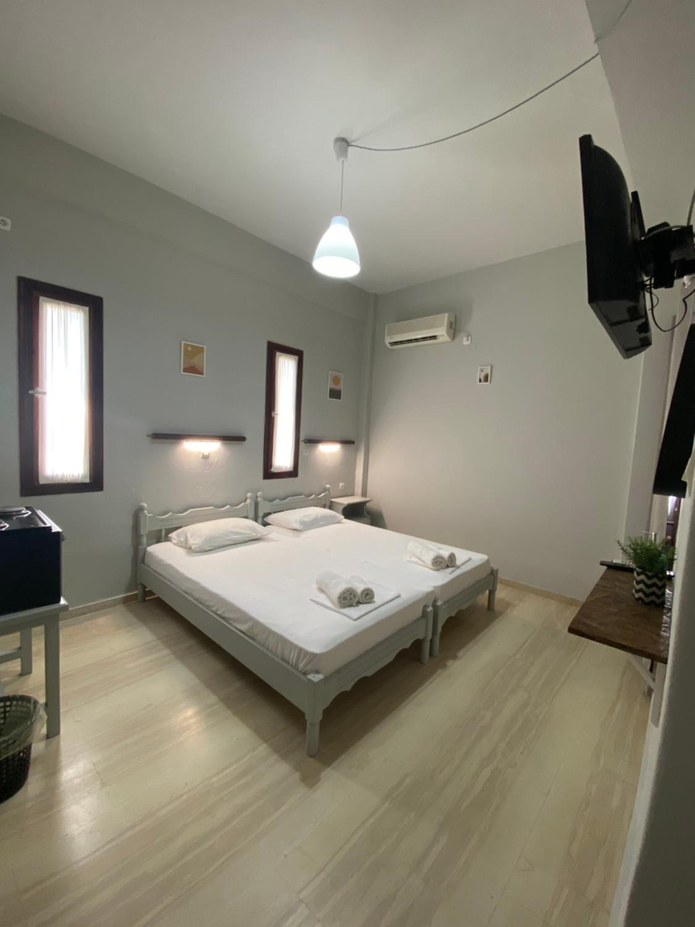 George Apartments Stoupa