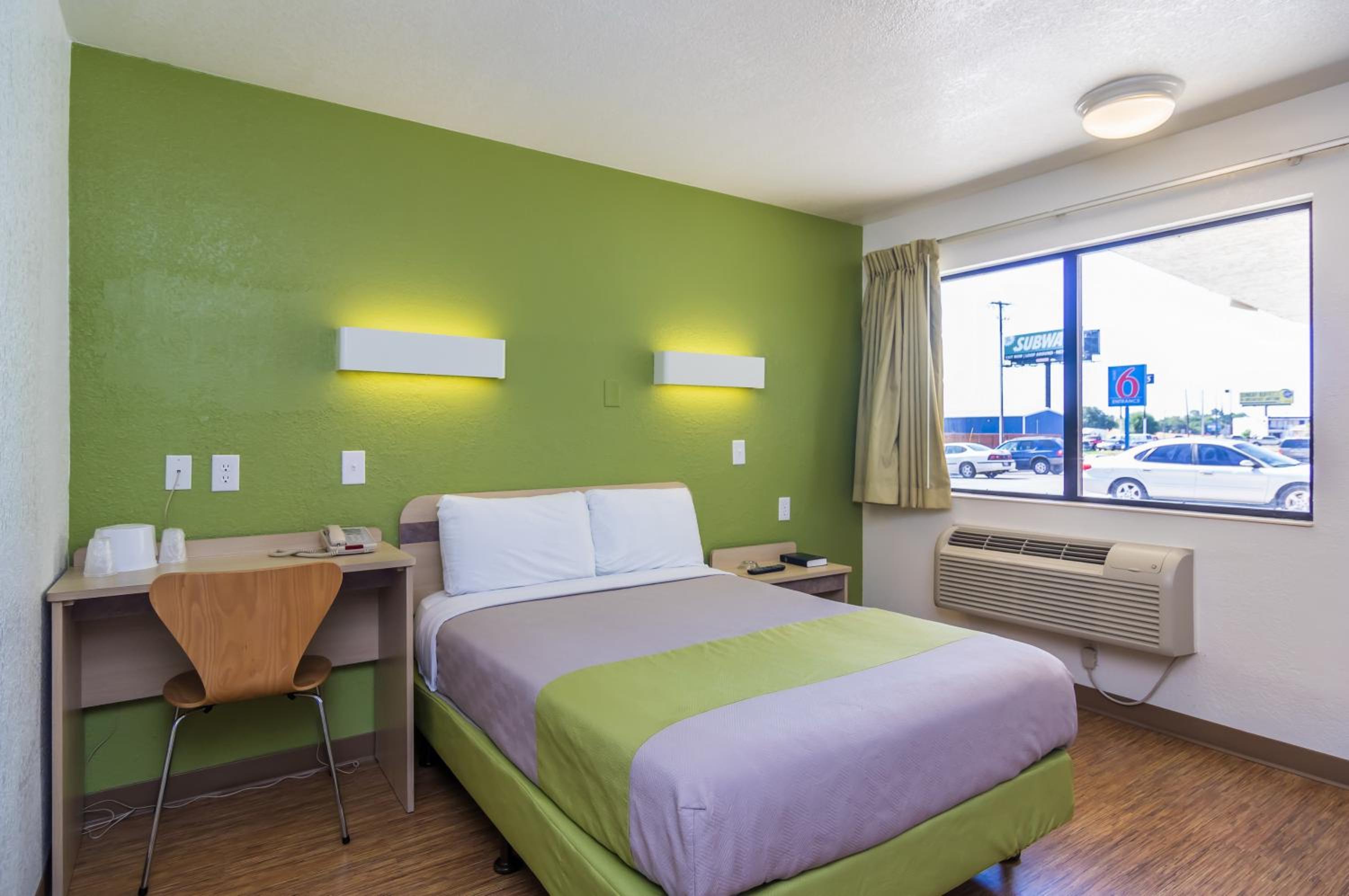 Motel 6-Bellmead, TX - Waco