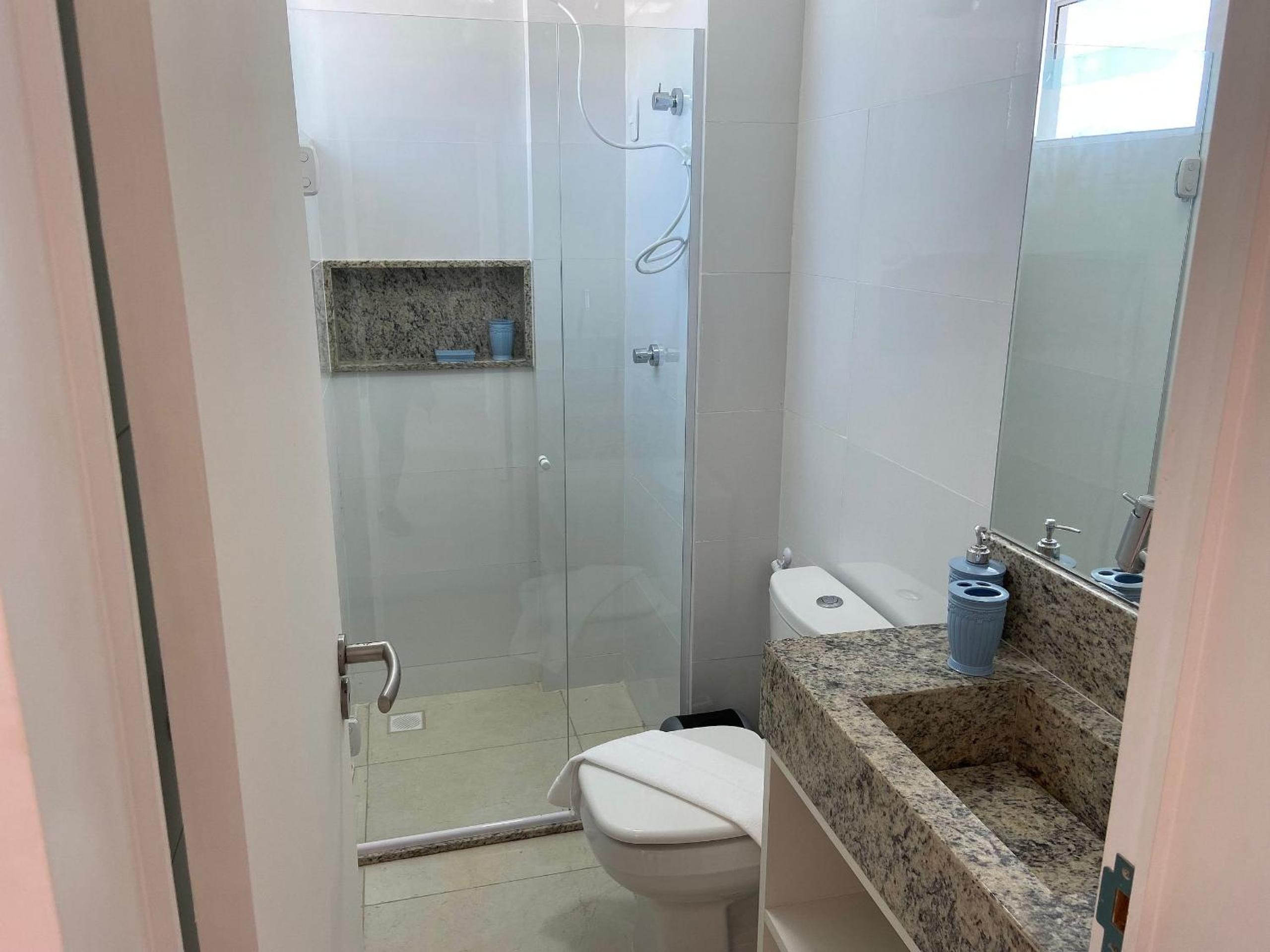 Bela Hospedagem – 2-Bedroom Suite Flat with Wi-Fi – Beachfront in Bessa