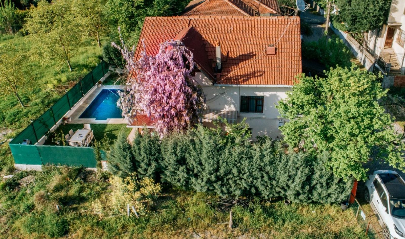 Eren Villa