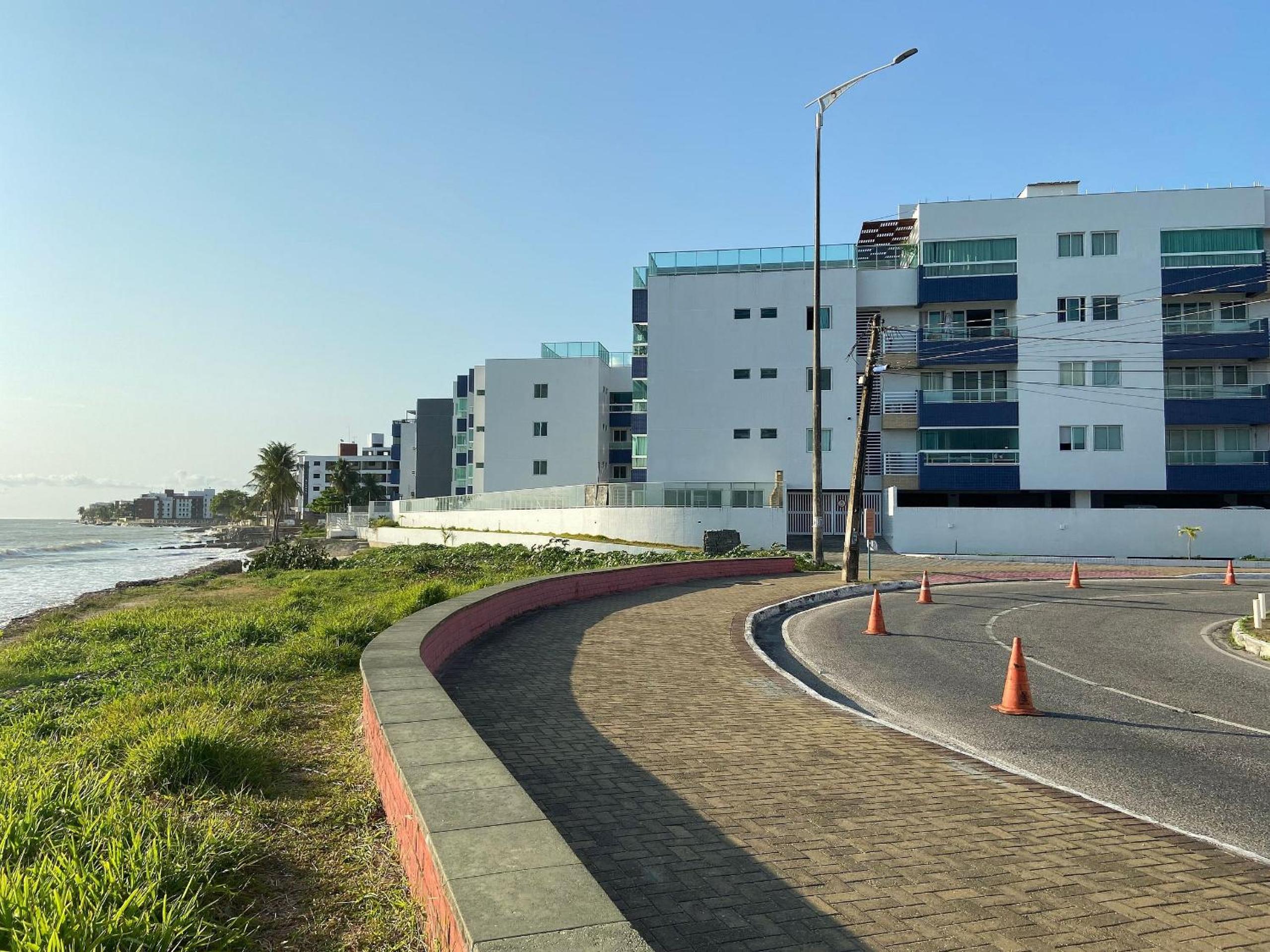 Bela Hospedagem - Imperial Bessa #122, vista incrível do mar com 02 vagas de estacionamento fixas