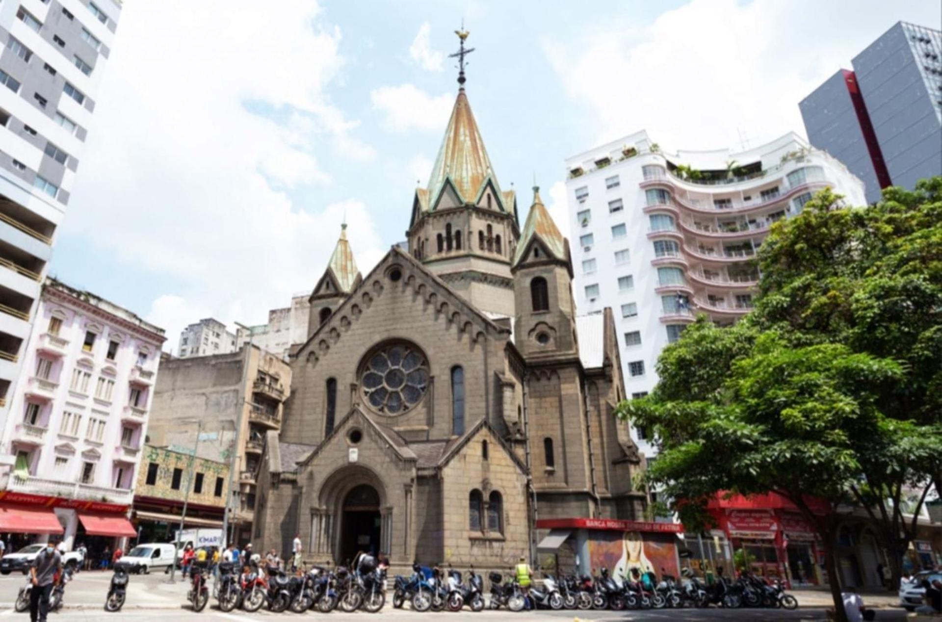 Otimo apto c sacada, Centro Historico de Sao Paulo
