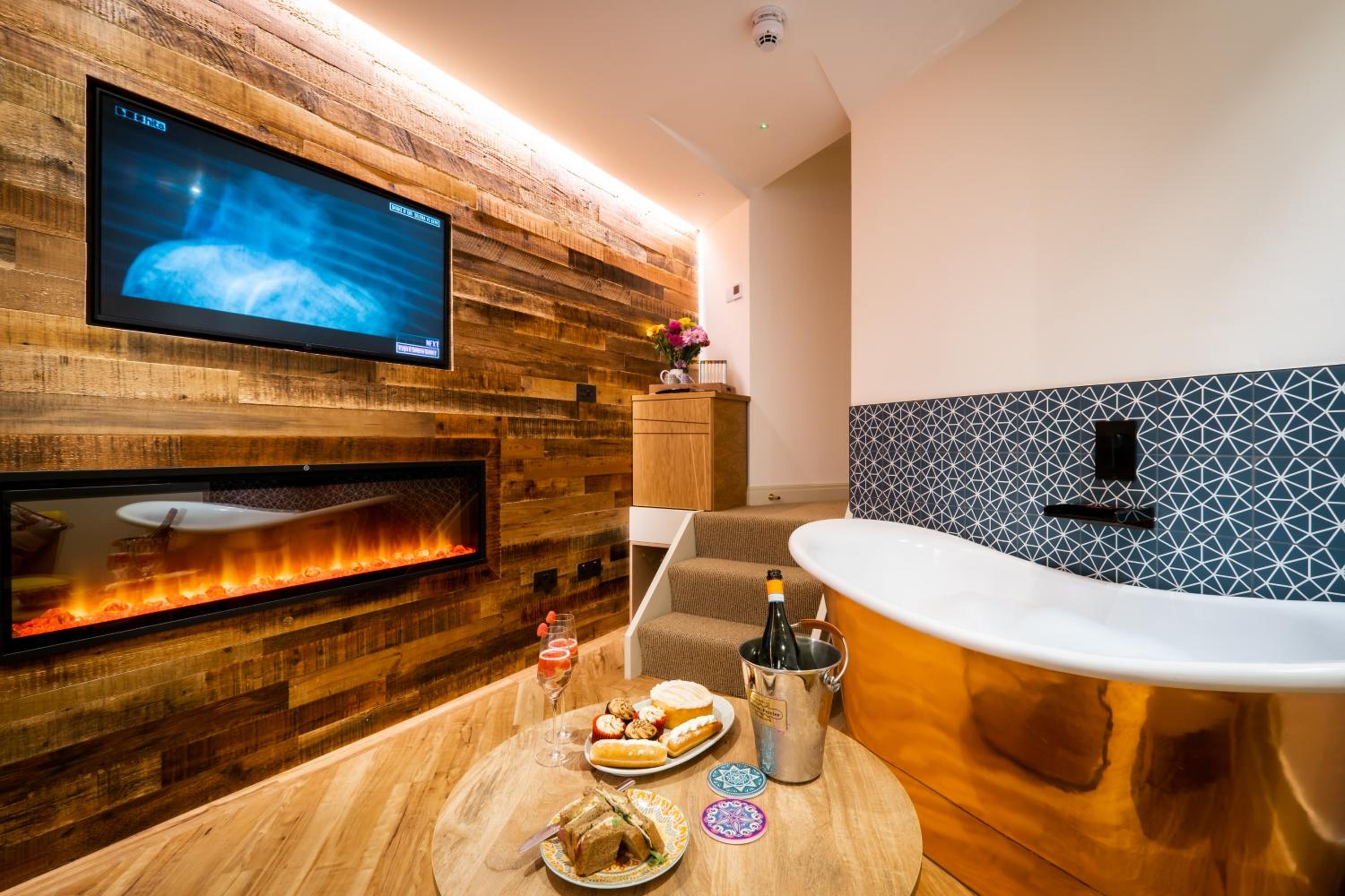 Craig's Suites Windermere view 4