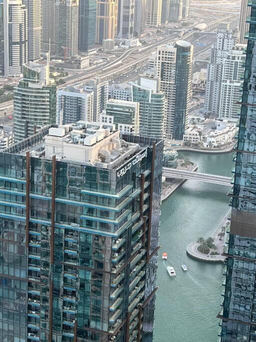 High Floor with city skyline & Burj khalifa view 3 bedroom unit marina