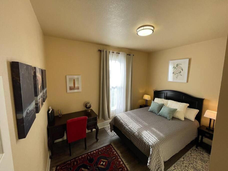 Blue Mist Victorian, 5 Bedroom 2 bath Gem