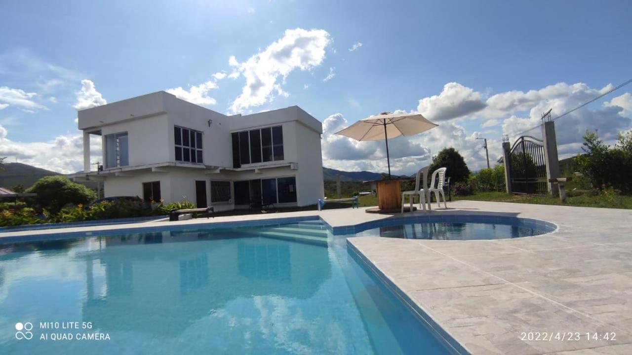 QUINTA RANCHO SANTIAGO CAMPESTRE capacidad 50 huéspedes