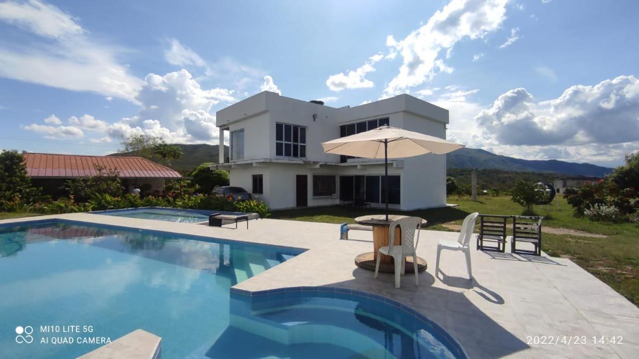 QUINTA RANCHO SANTIAGO CAMPESTRE capacidad 50 huéspedes