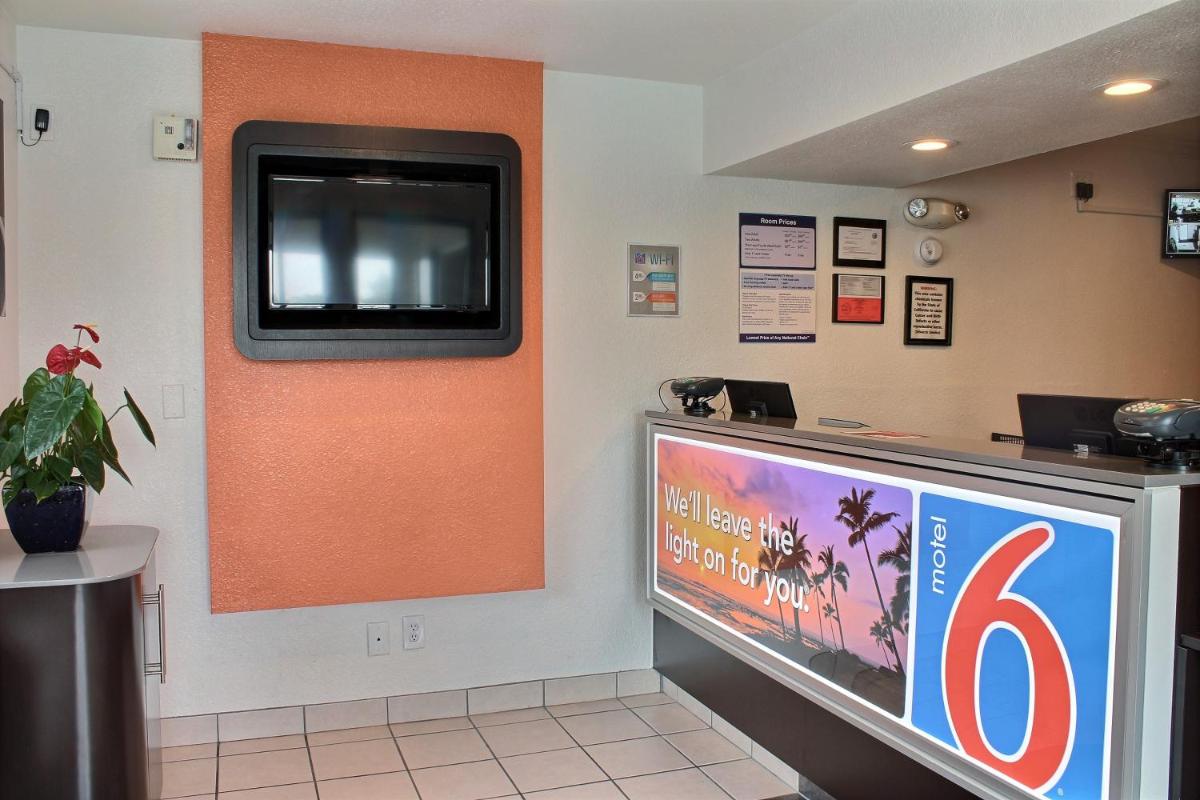 hotel reception
