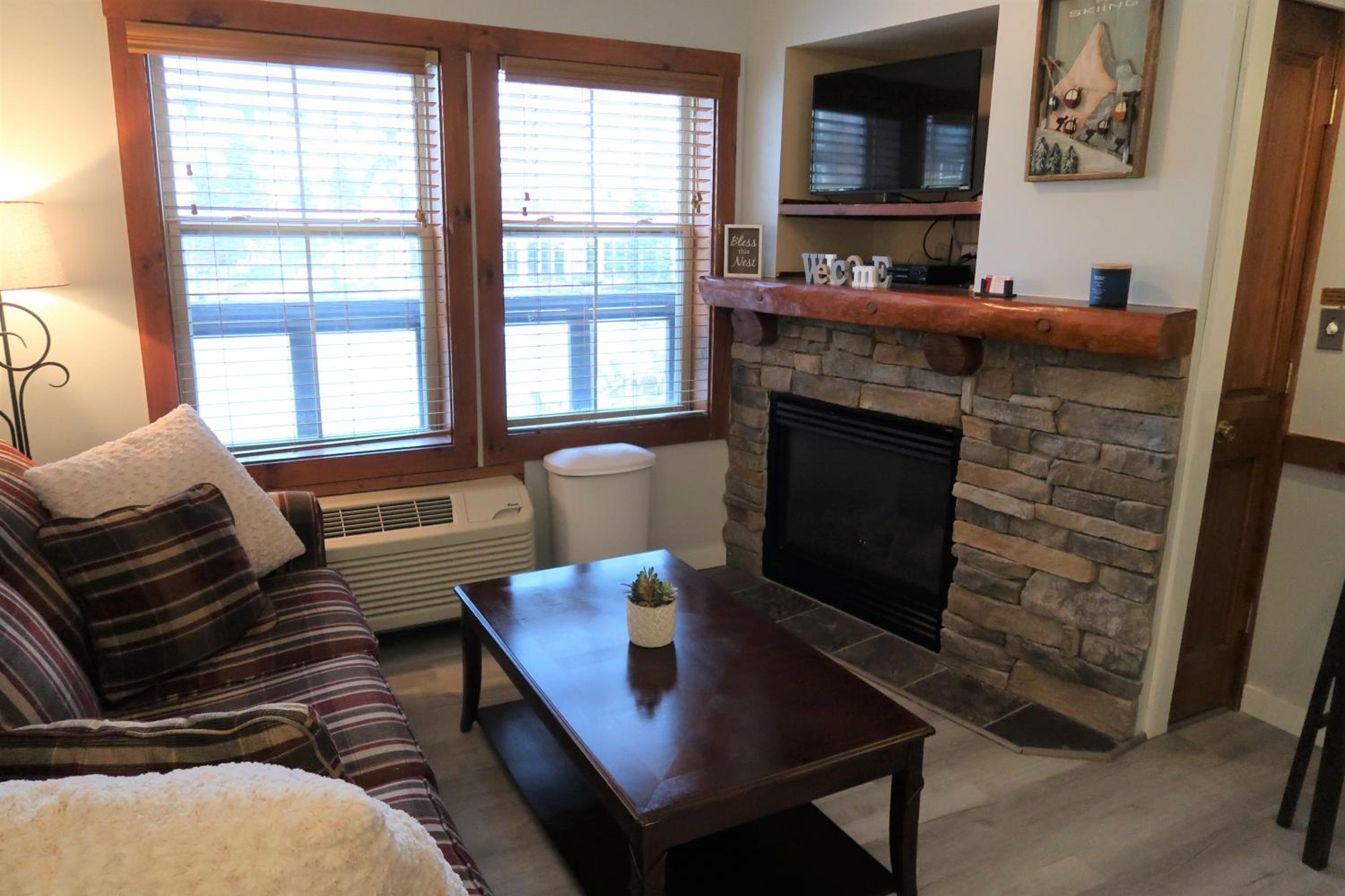 Snowshoe Mountain Studio! Renovated! view 3