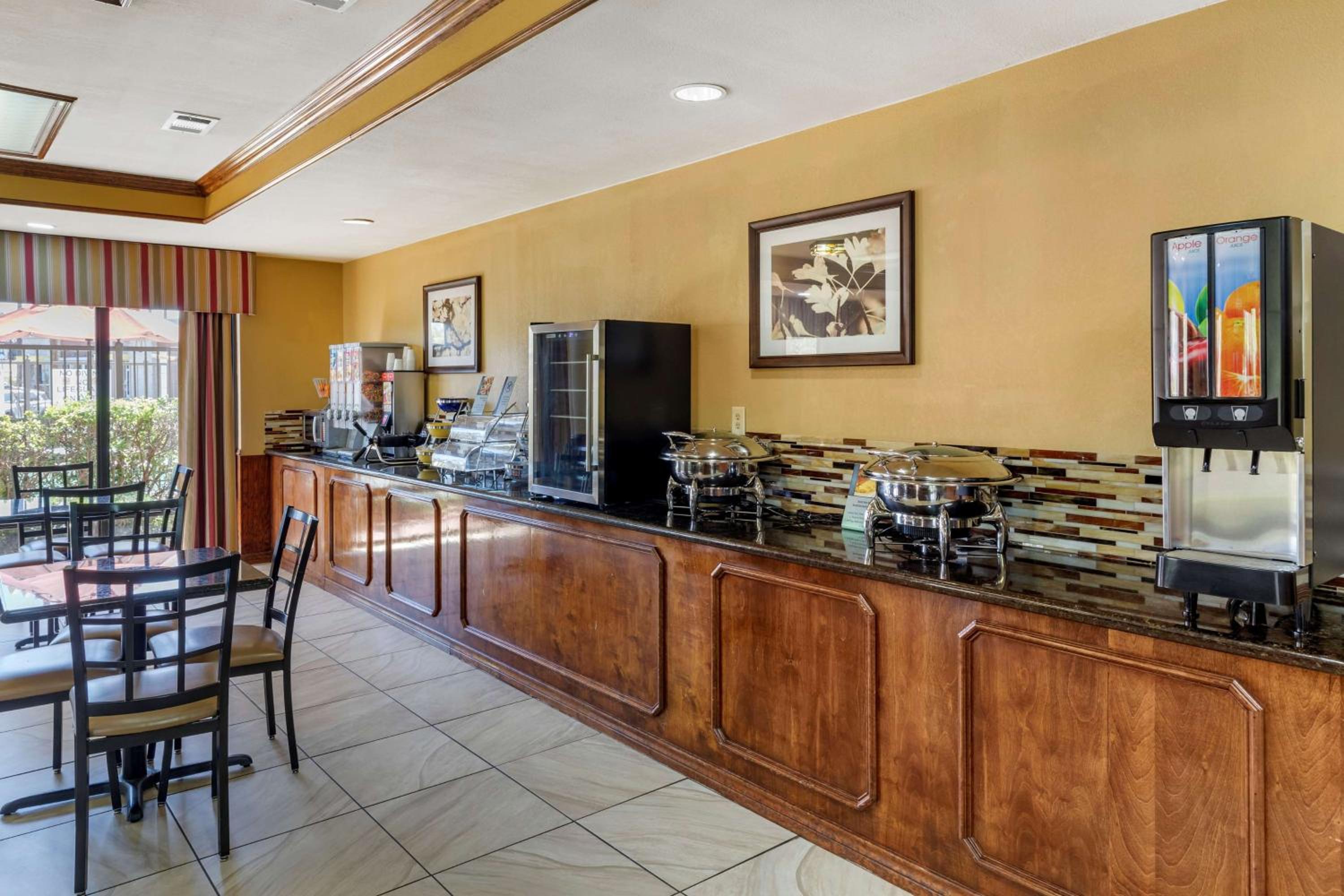Best Western Lindale Inn