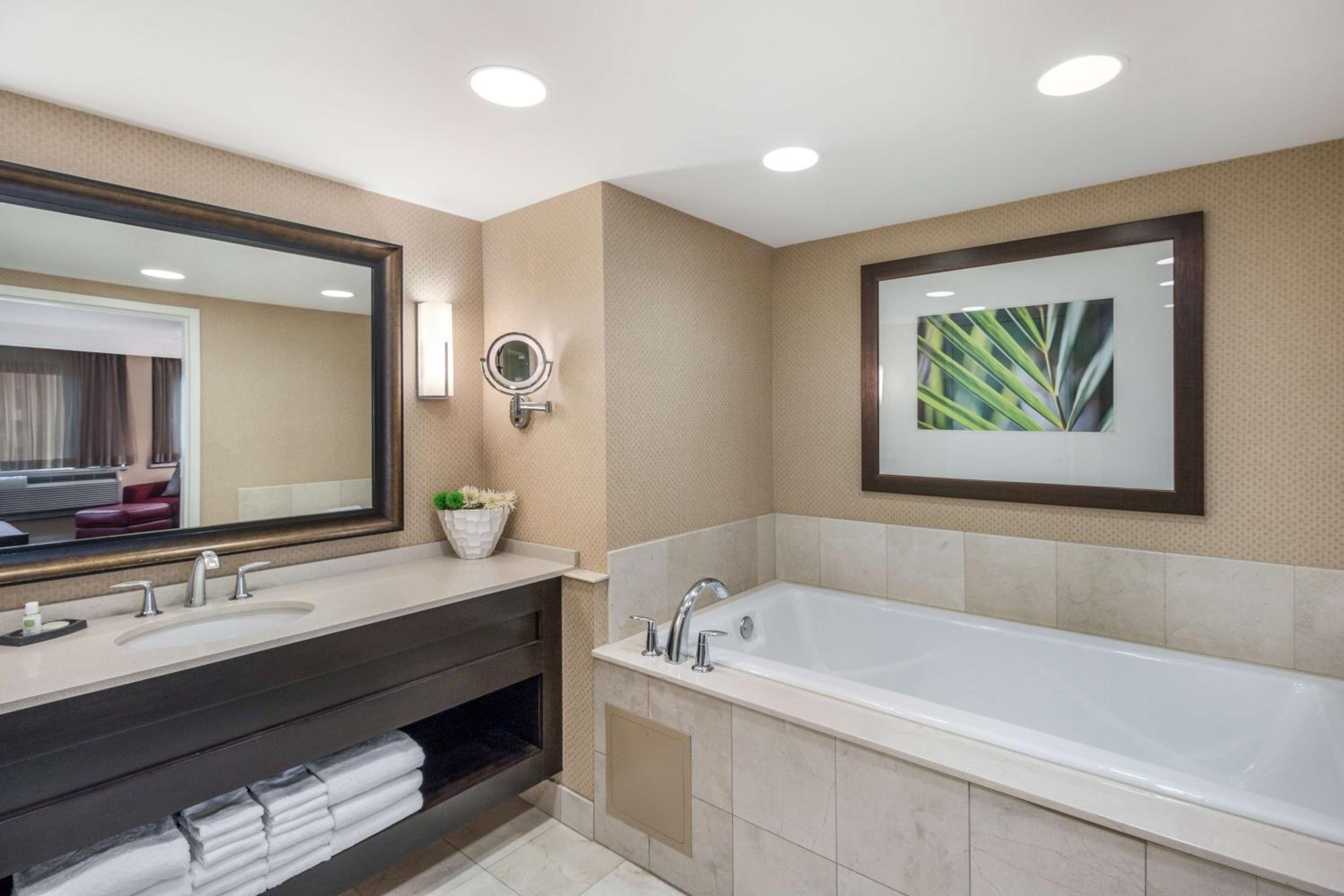 Los Angeles Vacations - Sonesta Los Angeles Airport LAX - Property Image 39