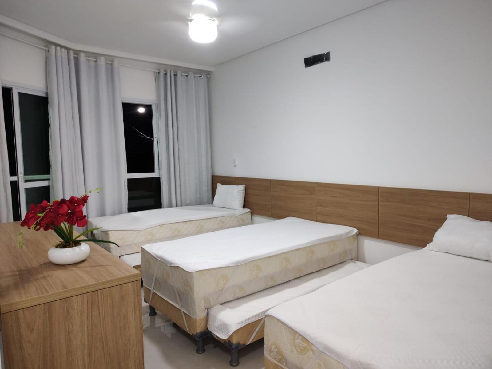 Ivana Imoveis - Casa com Piscina na Praia do Morro á 2 minutos da praia