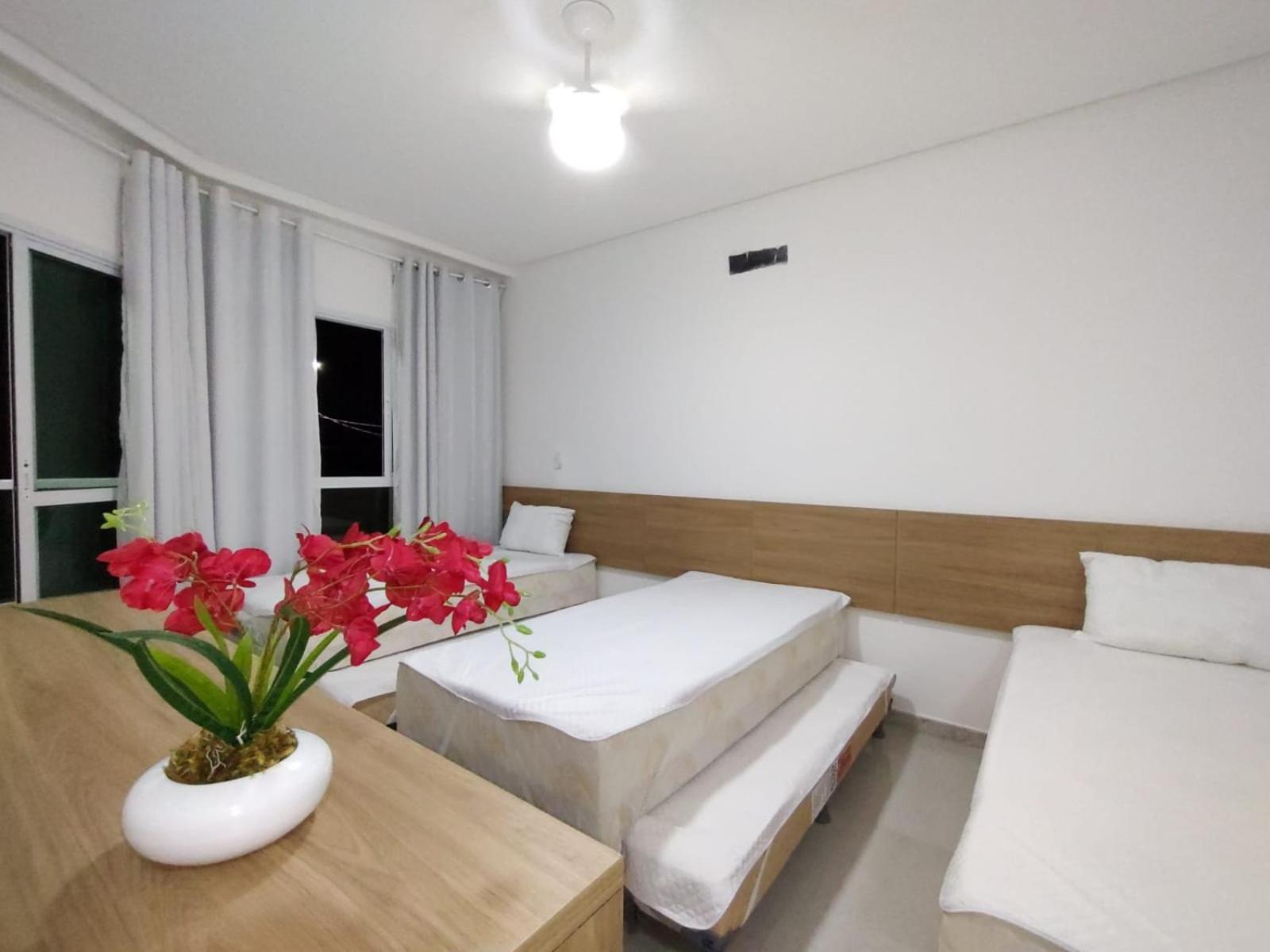 Ivana Imoveis - Casa com Piscina na Praia do Morro á 2 minutos da praia