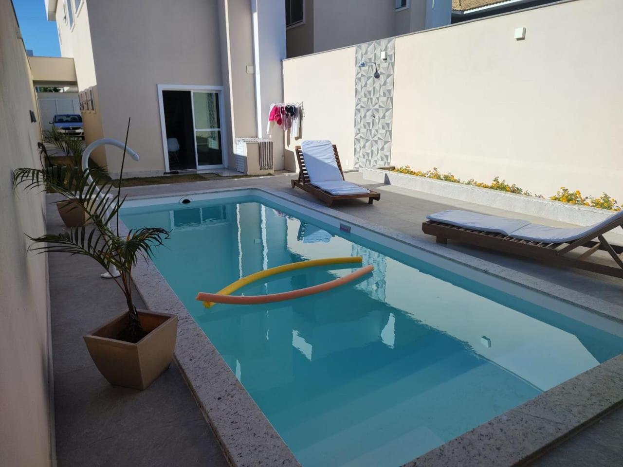 Ivana Imoveis - Casa com Piscina na Praia do Morro á 2 minutos da praia