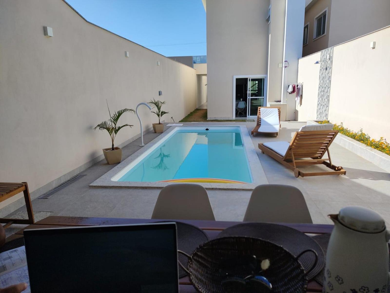 Ivana Imoveis - Casa com Piscina na Praia do Morro á 2 minutos da praia