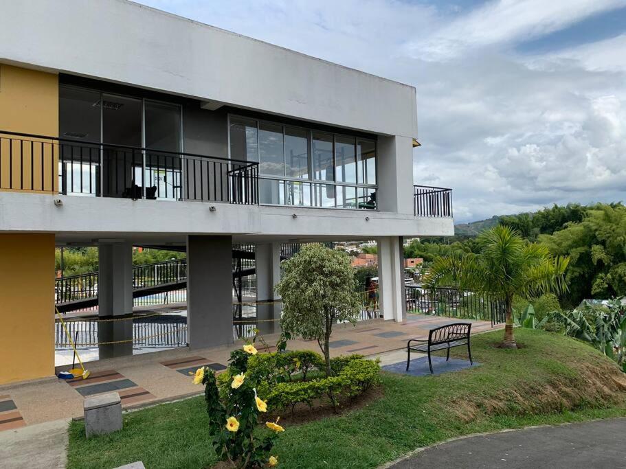 Full furnished apartment in Pereira view 5