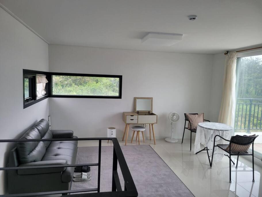 Jeju Vacations - Saeville Stay - Property Image 3