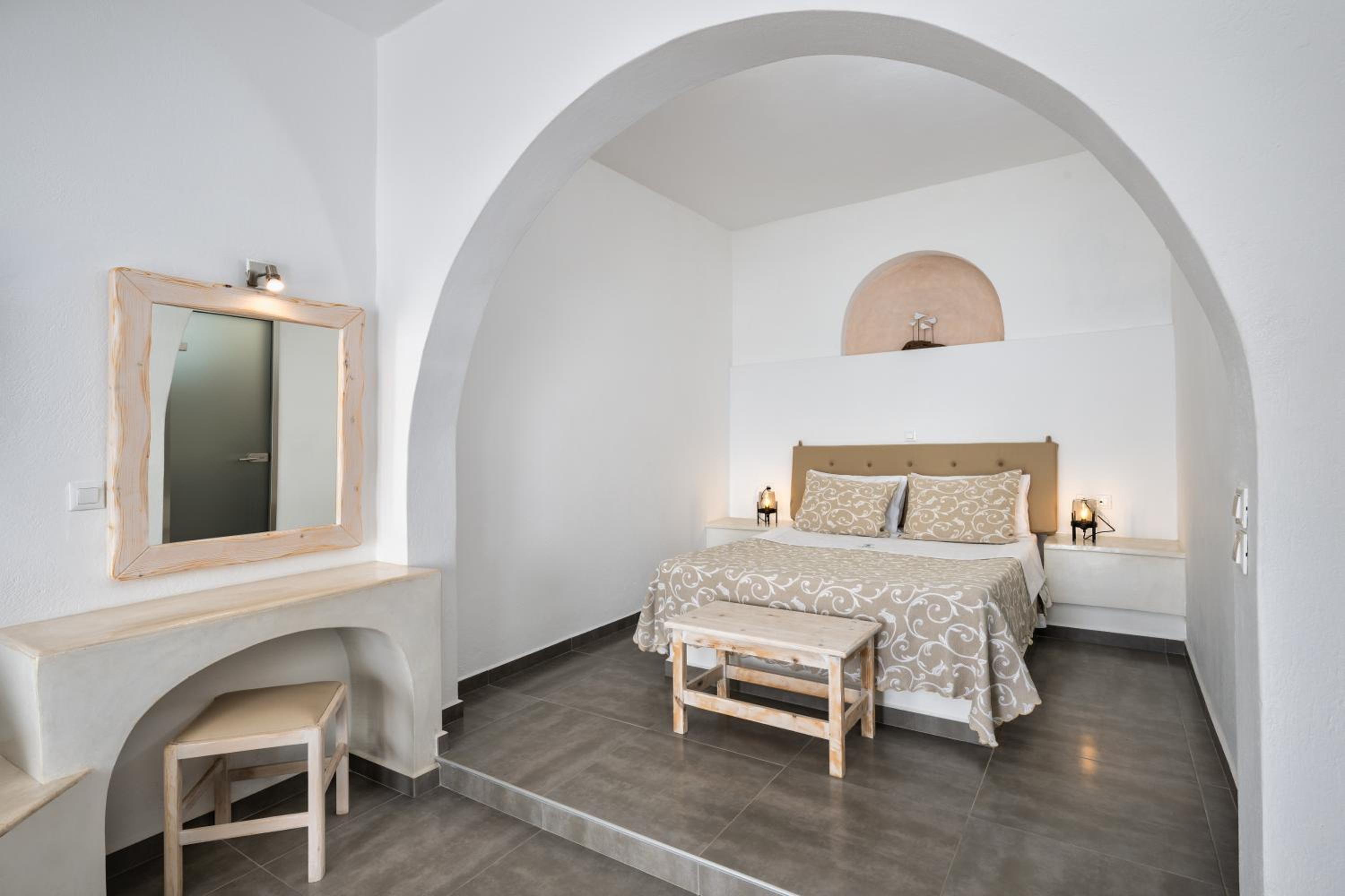 Villa Thiranthemis