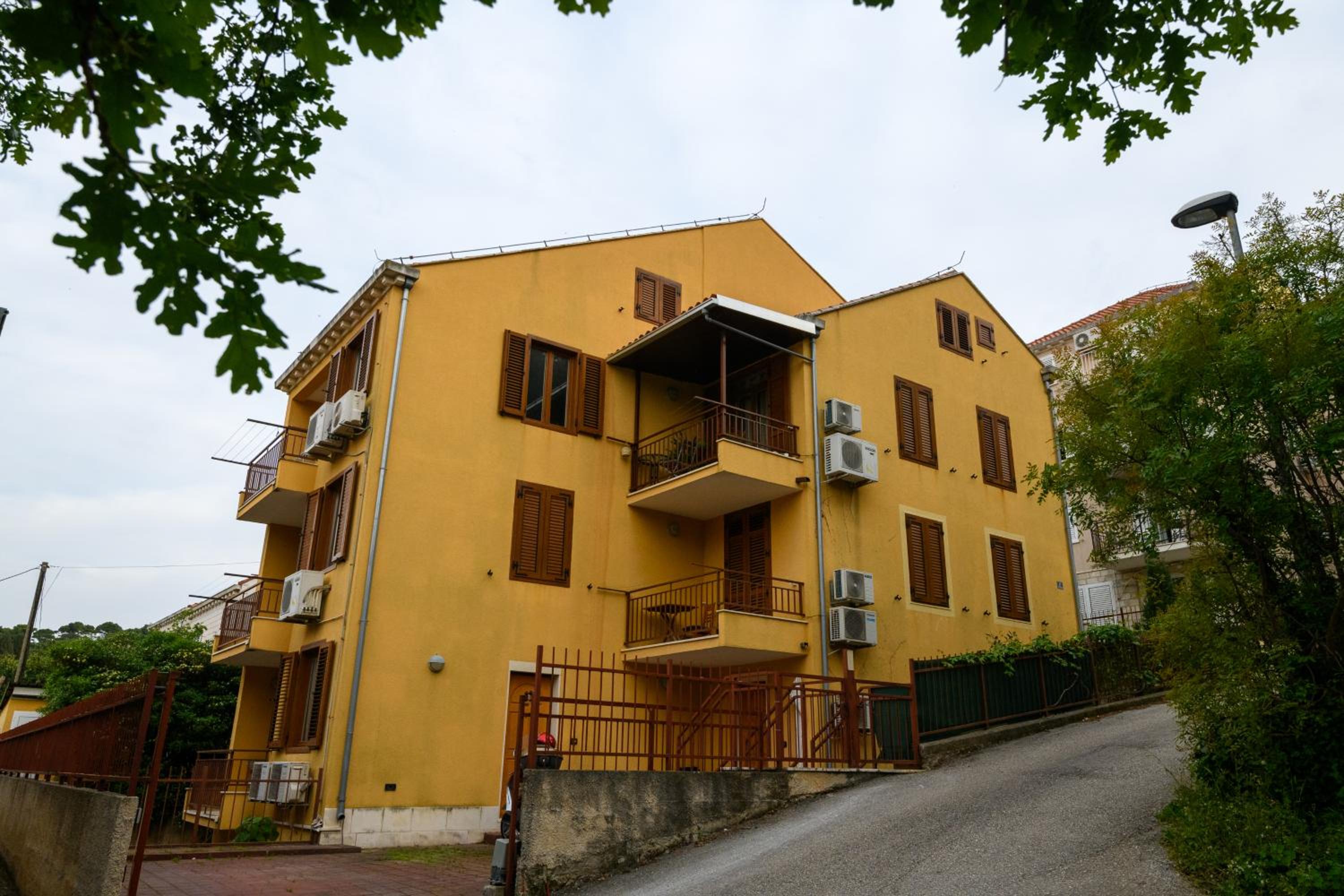 Ivan Apartment